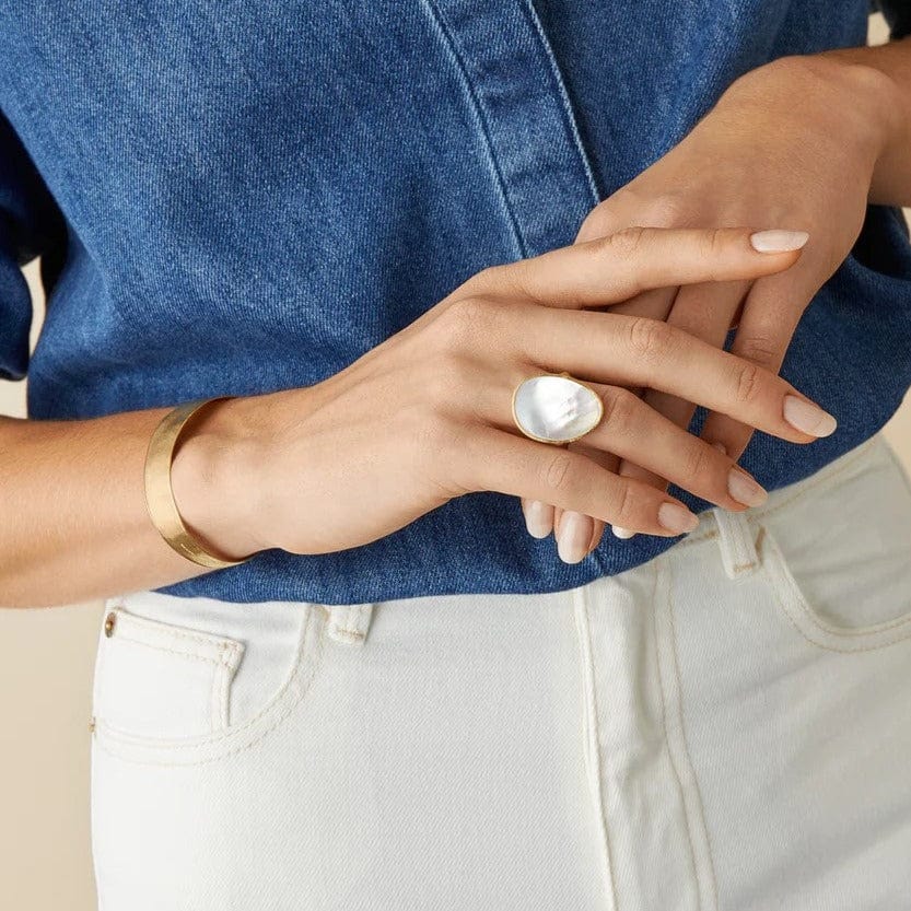 Marco Bicego Lunaria 18K Yellow Gold Mother of Pearl Ring - Image 2