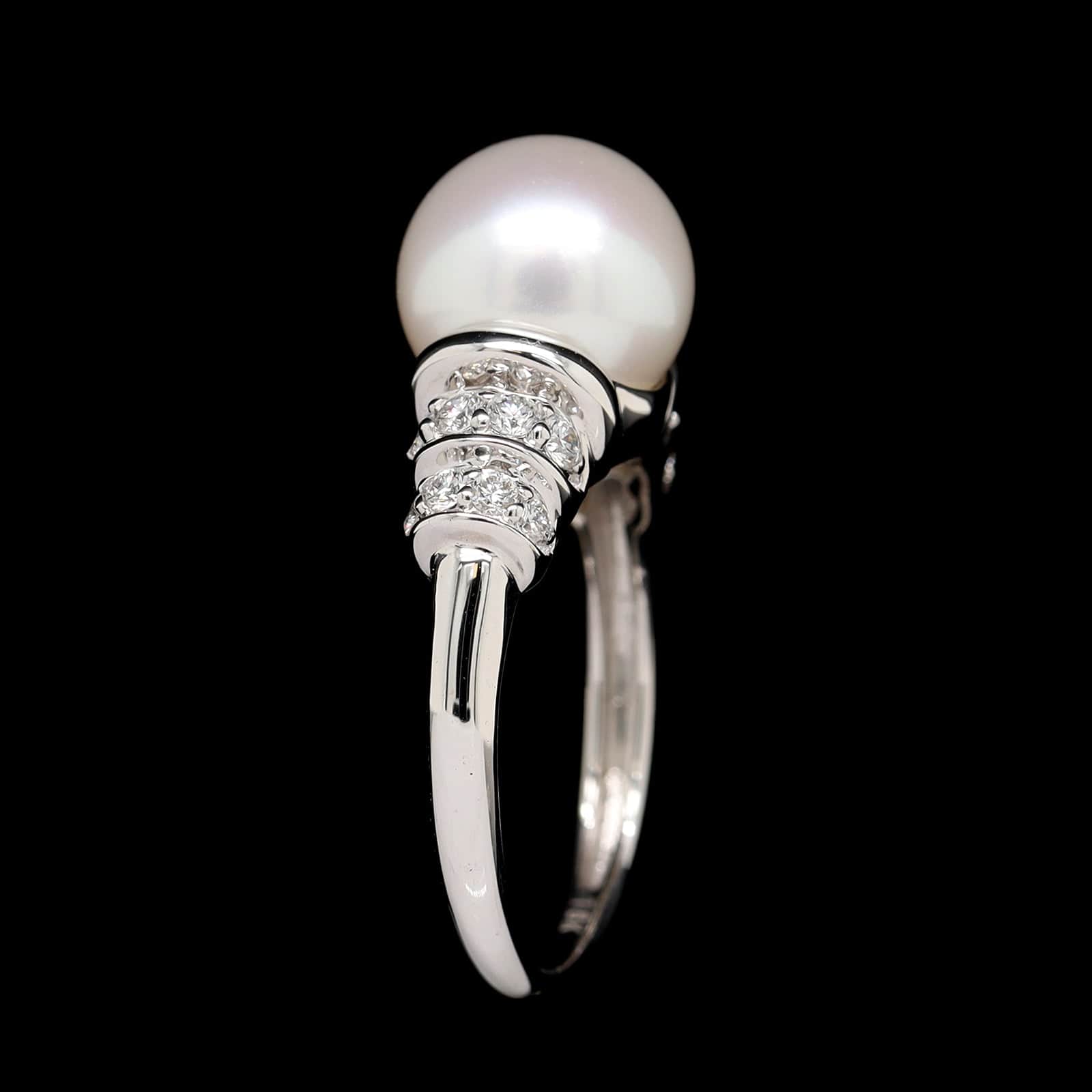 Mastoloni 18K White Gold Estate Cultured South Sea Pearl and Diamond Ring - Image 2
