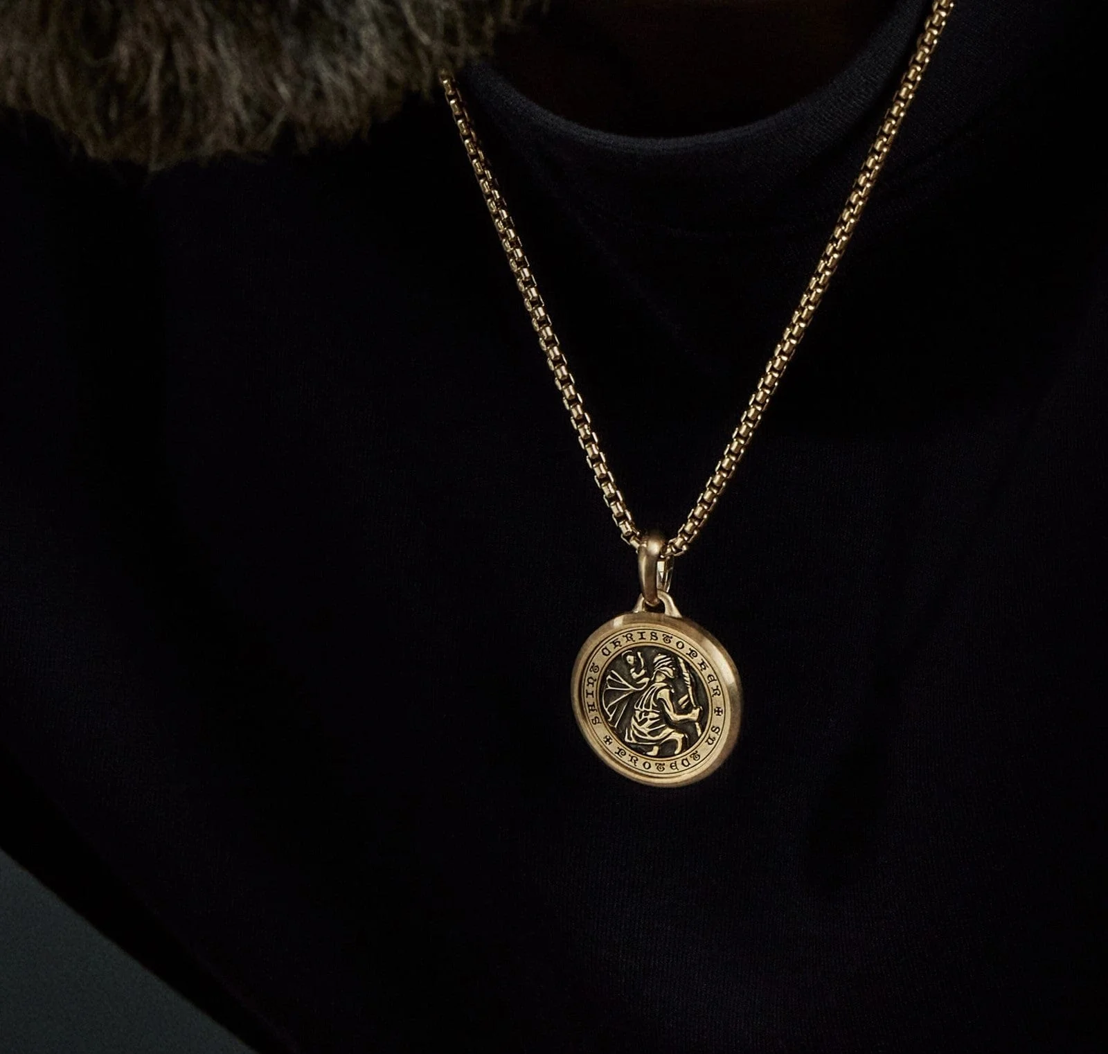 St. Christopher Amulet in 18K Yellow Gold, 34.5mm - Image 4