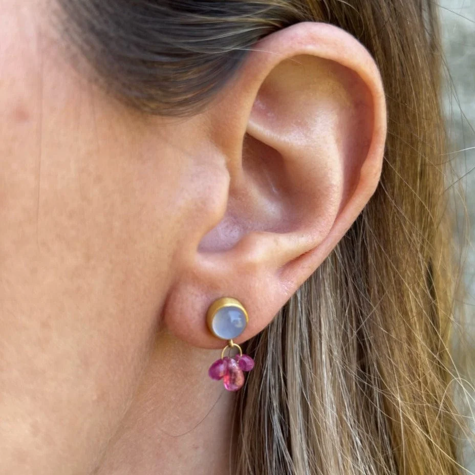 Mallary Marks 22K and 18K Yellow Gold Blue Chalcedony and Spinel Drop Earrings - Image 2