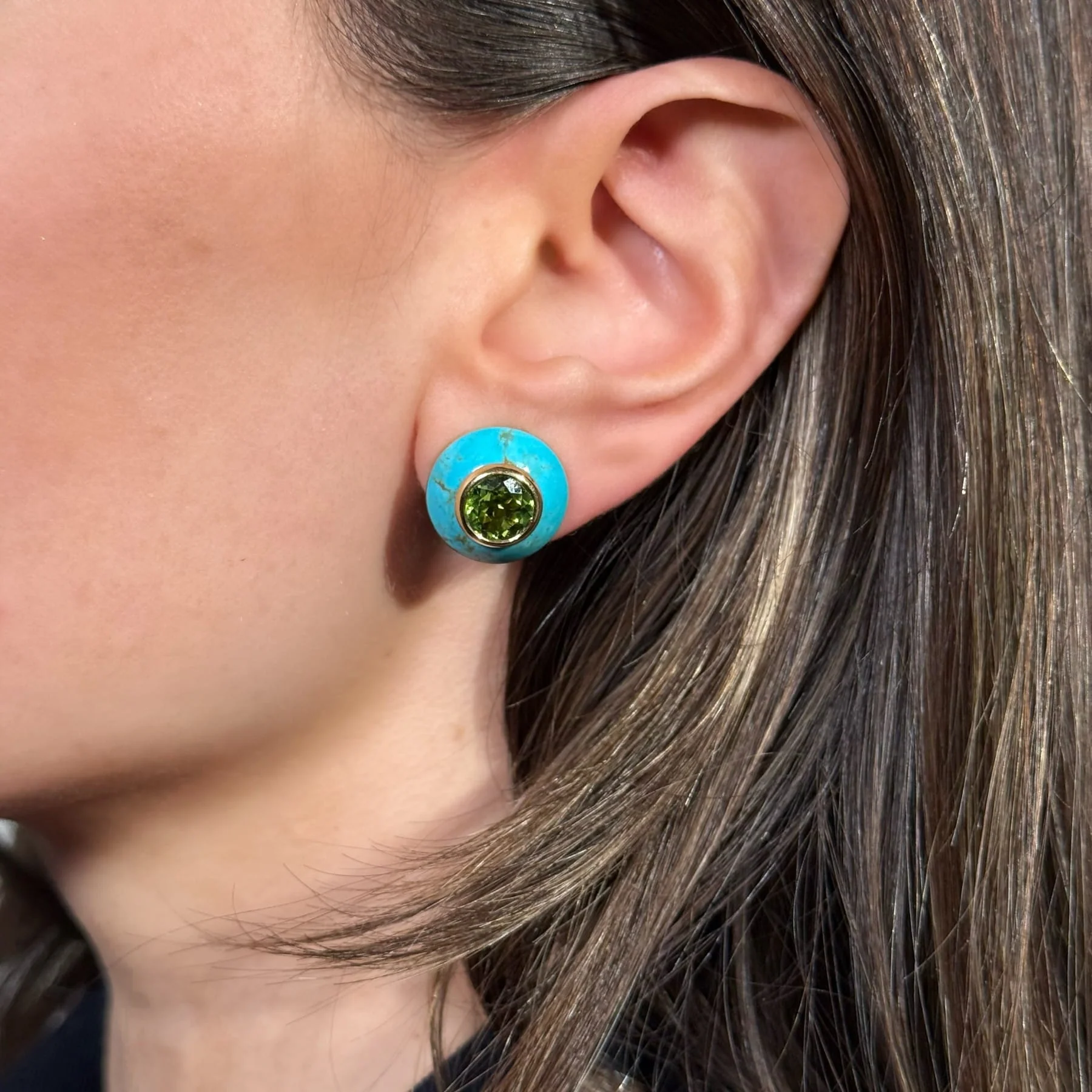 Emily P. Wheeler 18K Yellow Gold Turquoise and Peridot Stud Earrings - Image 4