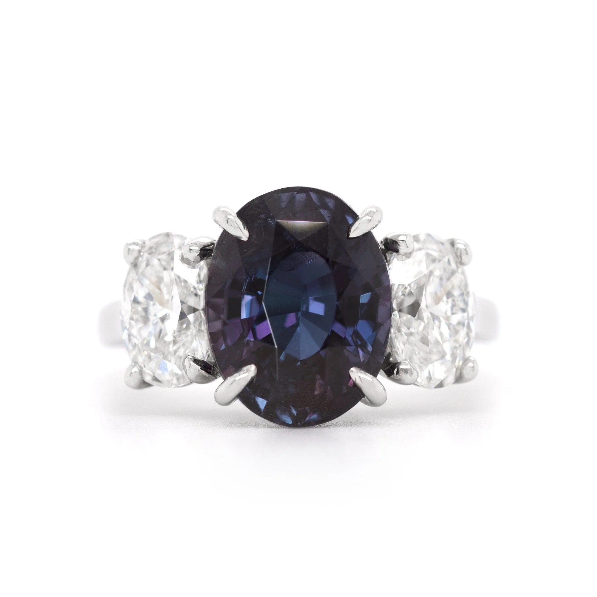 Oscar Heyman Platinum Alexandrite and Diamond Three Stone Ring - Image 5