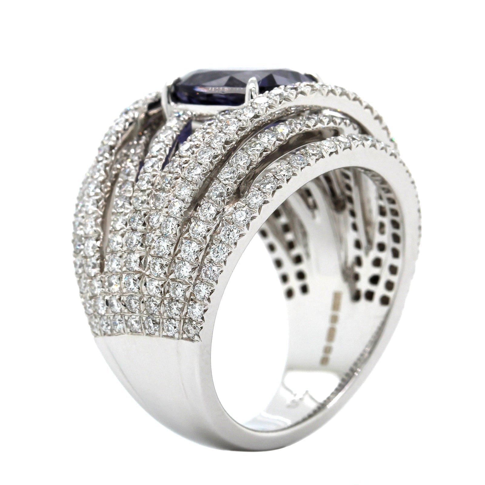 18K White Gold Oval Iolite and Diamond Ring - Image 2