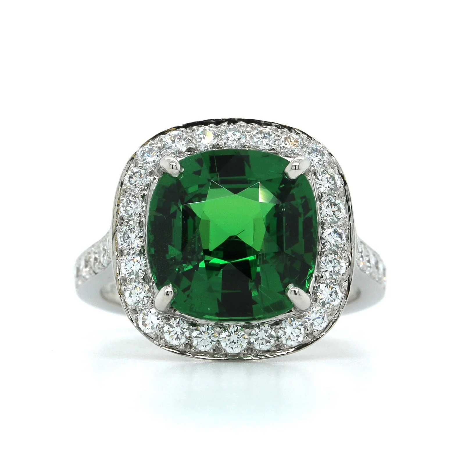 Oscar Heyman Platinum Cushion Tsavorite and Diamond Halo Ring - Image 4