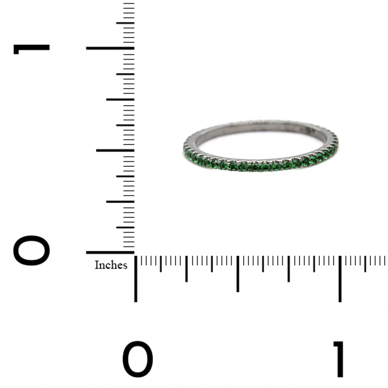 18K White Gold Shared Prong Tsavorite Ring - Image 4