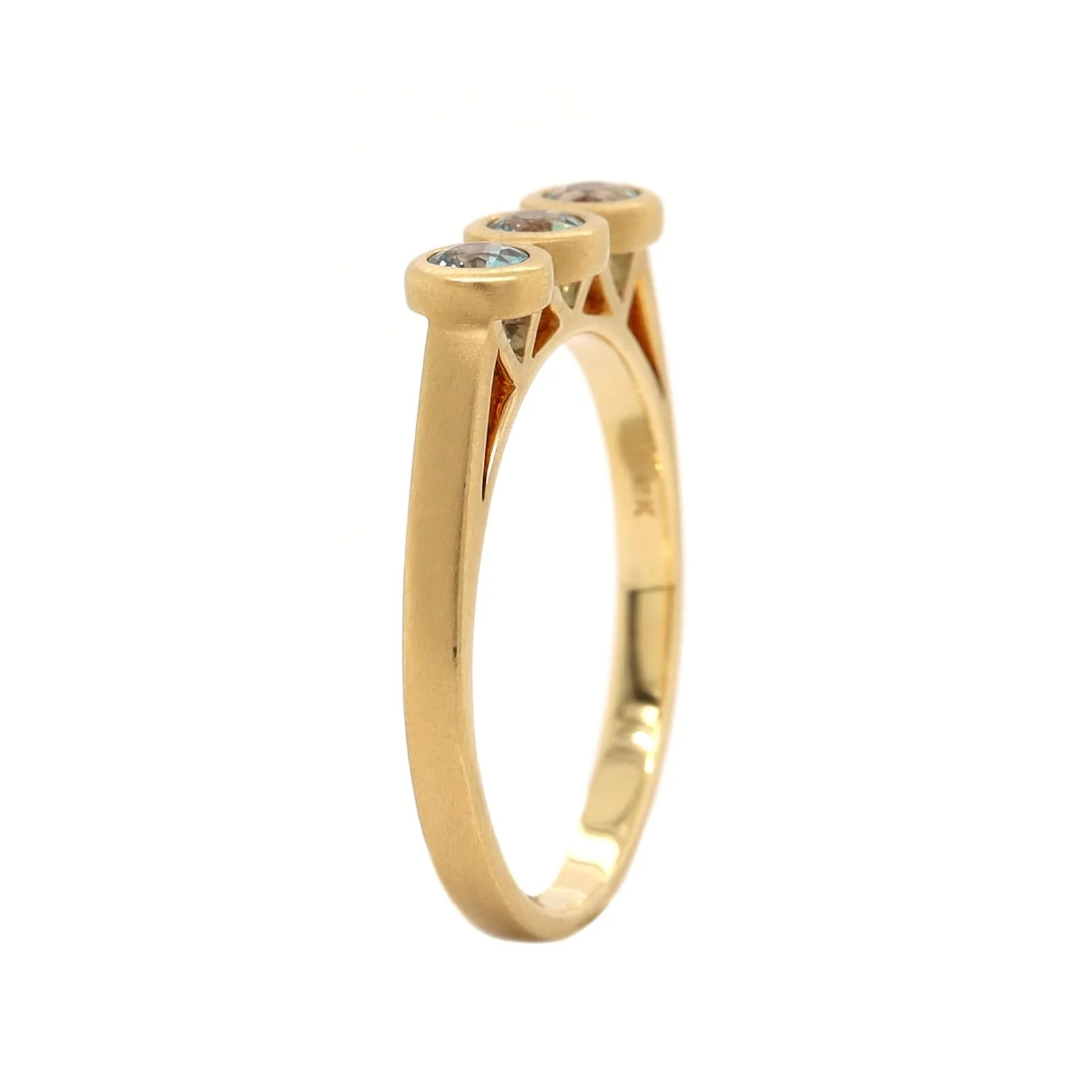 18K Yellow Gold Bezel Set Three Stone Alexandrite Ring - Image 2