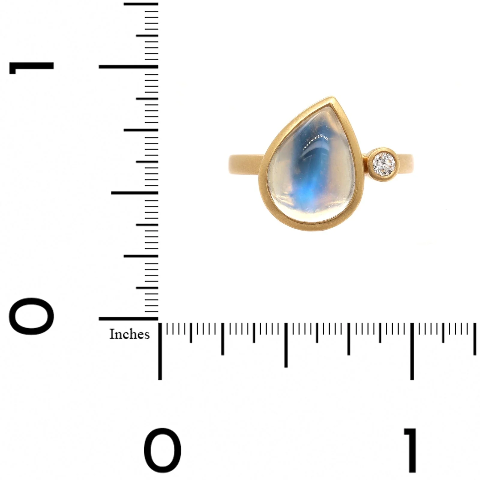 18K Yellow Gold Pear Shaped Moonstone and Diamond Ring - Image 4