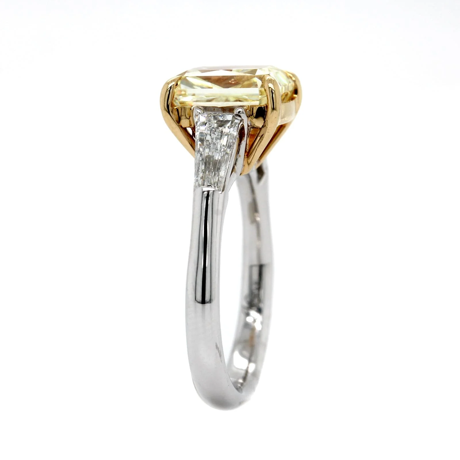 Platinum and 18K Yellow Gold Radiant Cut Diamond Engagement Ring - Image 2