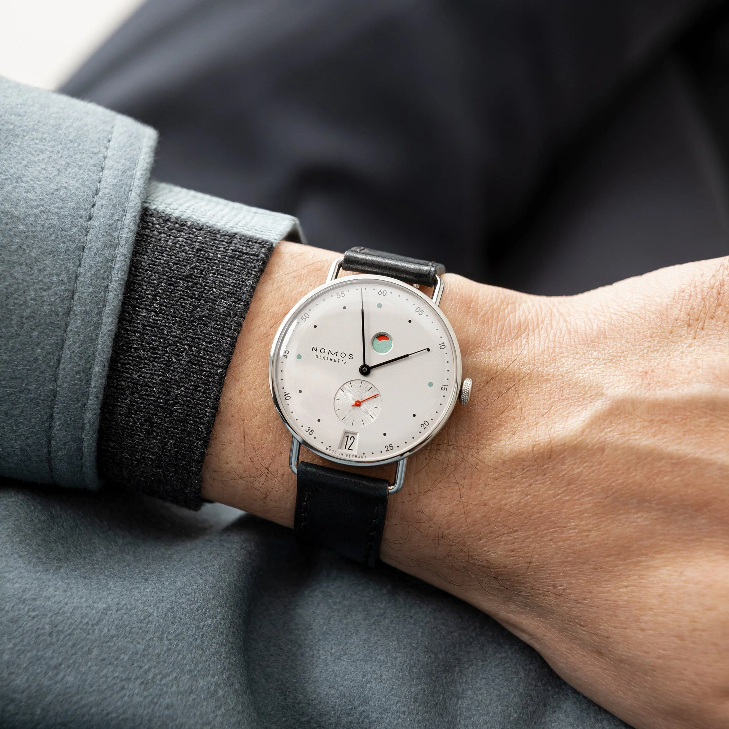 NOMOS Glashütte Metro Date Power Reserve 1101 - Image 2