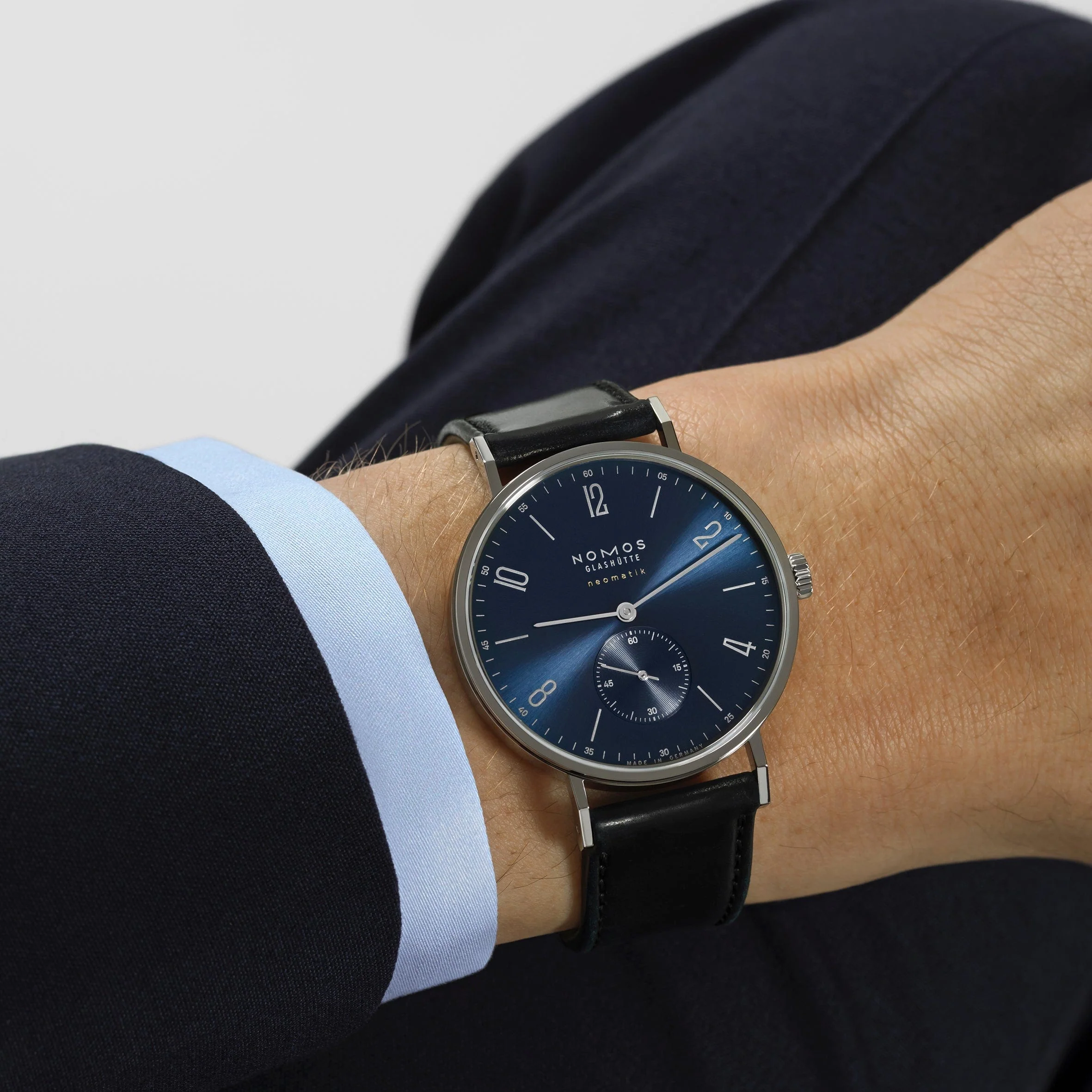 NOMOS Glashütte Tangente Neomatik 39 Blue Gold 146 - Image 4