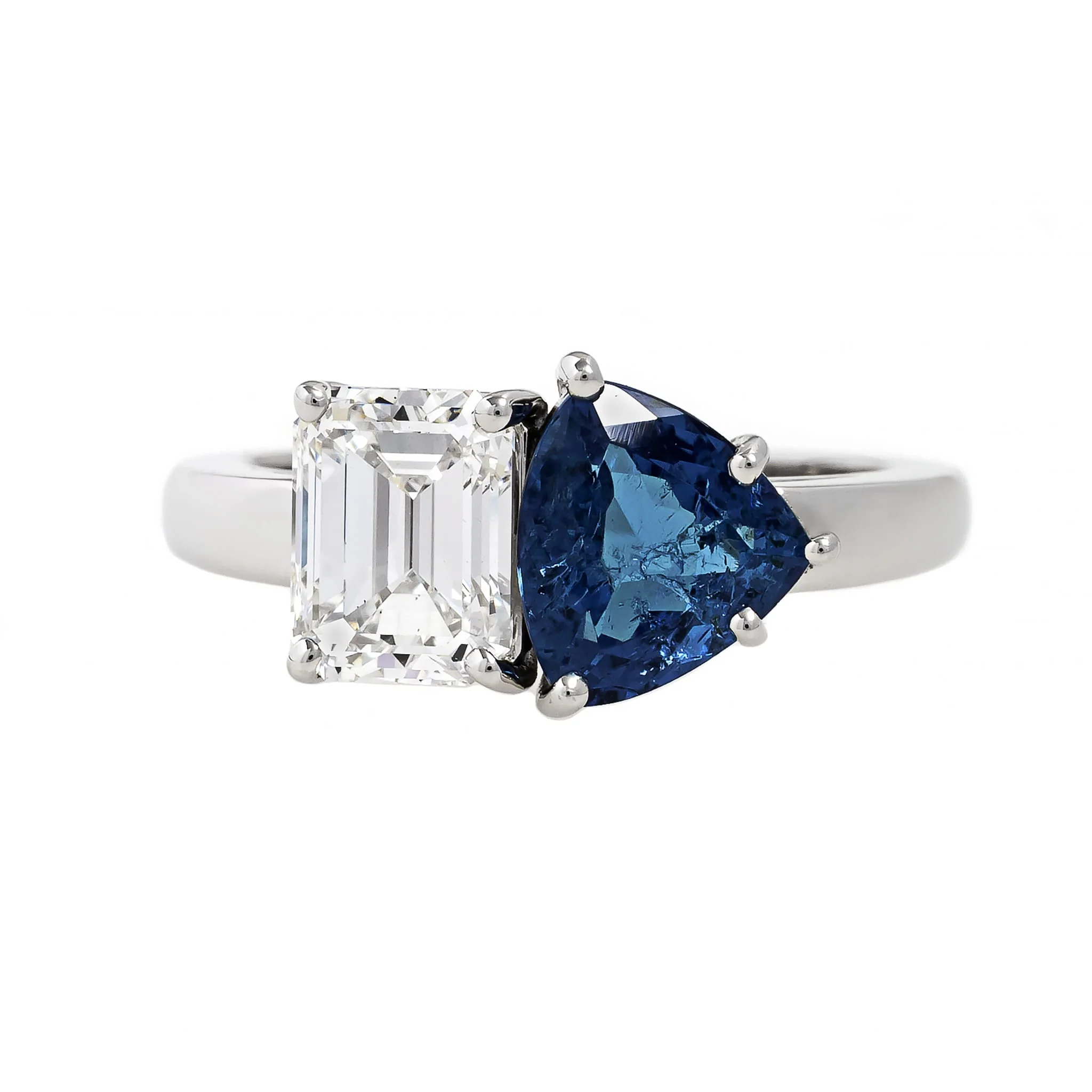 Oscar Heyman Platinum 2 Stone Blue Paraiba and Diamond Ring - Image 5