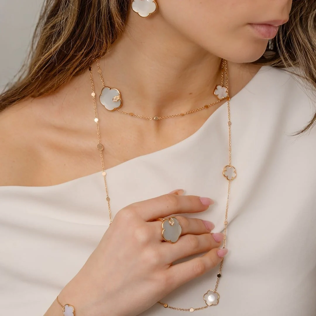 Pasquale Bruni 18K Rose Gold Diamond, White Agate, and Mother of Pearl Ton Joli Lunaire Ring - Image 2