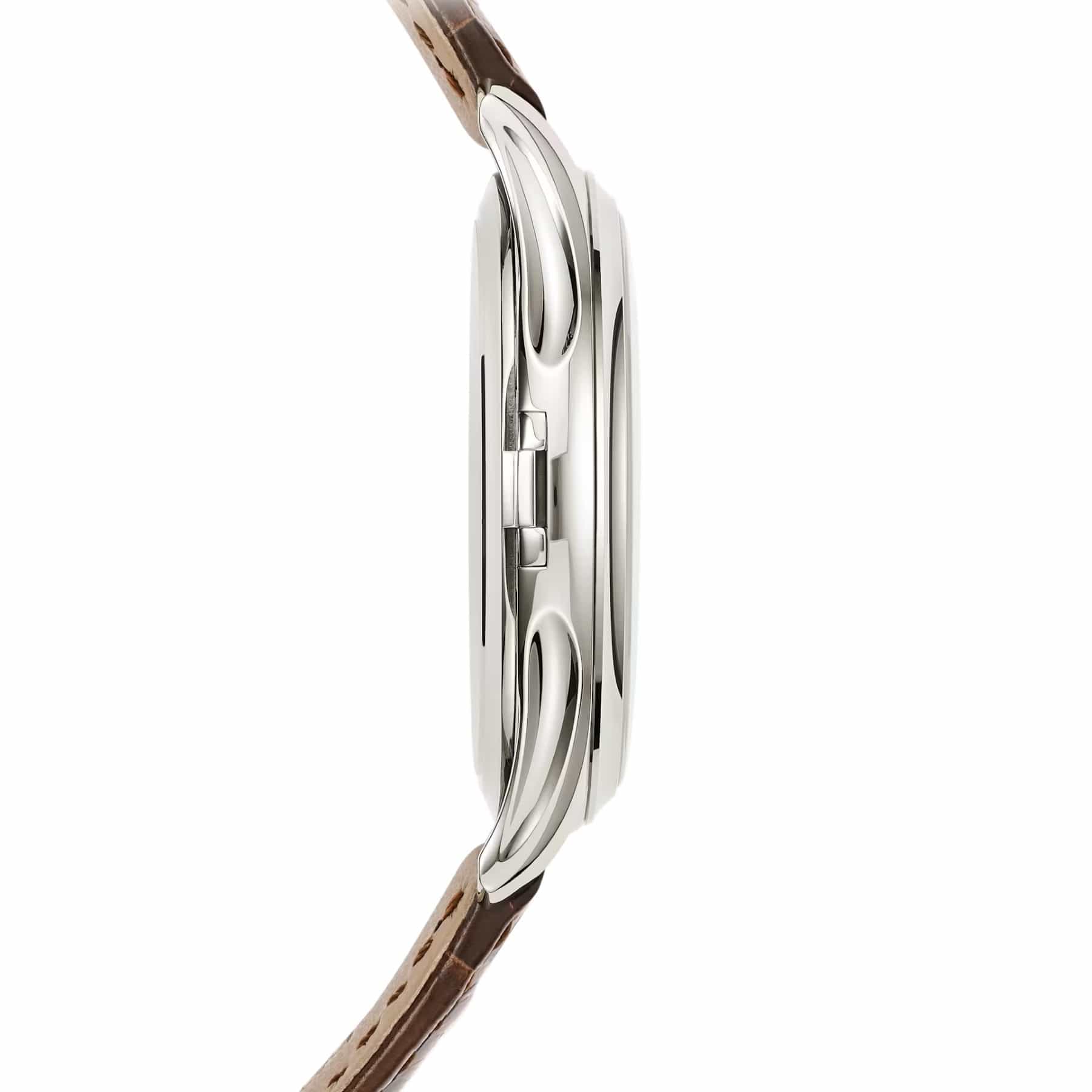 Patek Philippe Calatrava 5227G-015 - Image 4