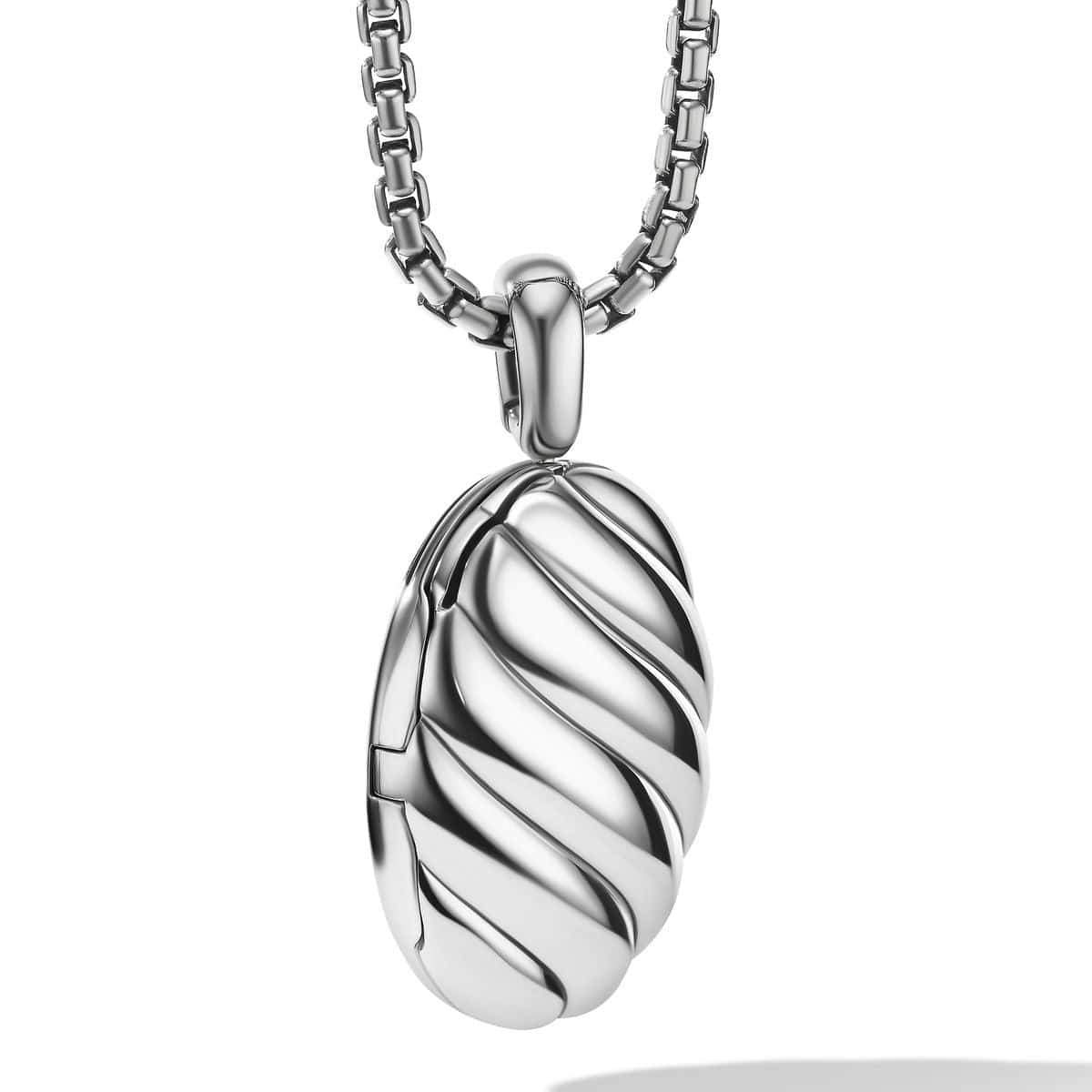 Sculpted Cable Locket Amulet - Image 3