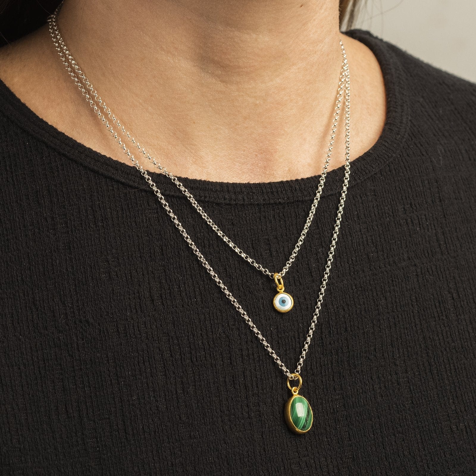 24K Yellow Gold Oval Malachite Charm - Image 2
