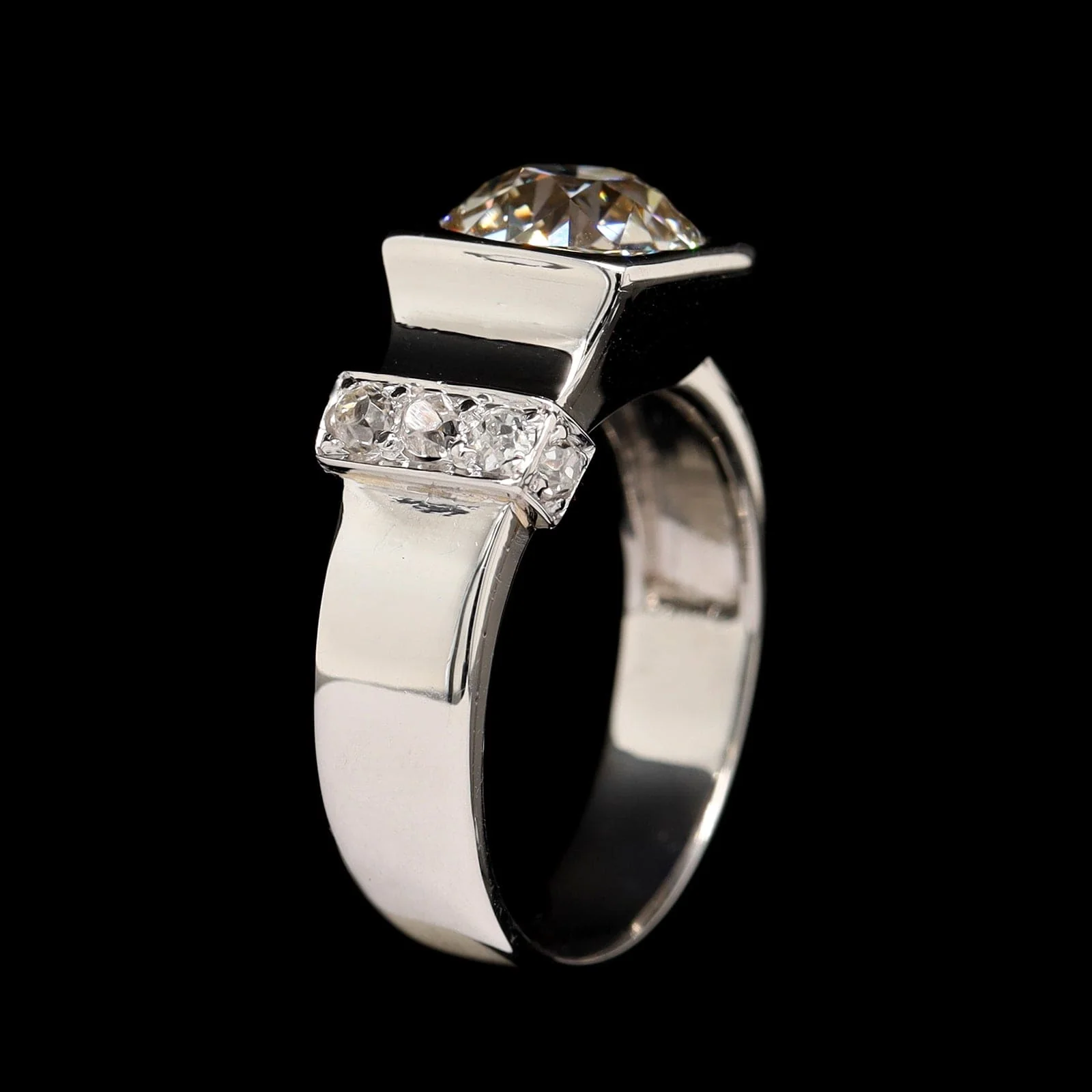 Platinum Estate Diamond Ring - Image 2