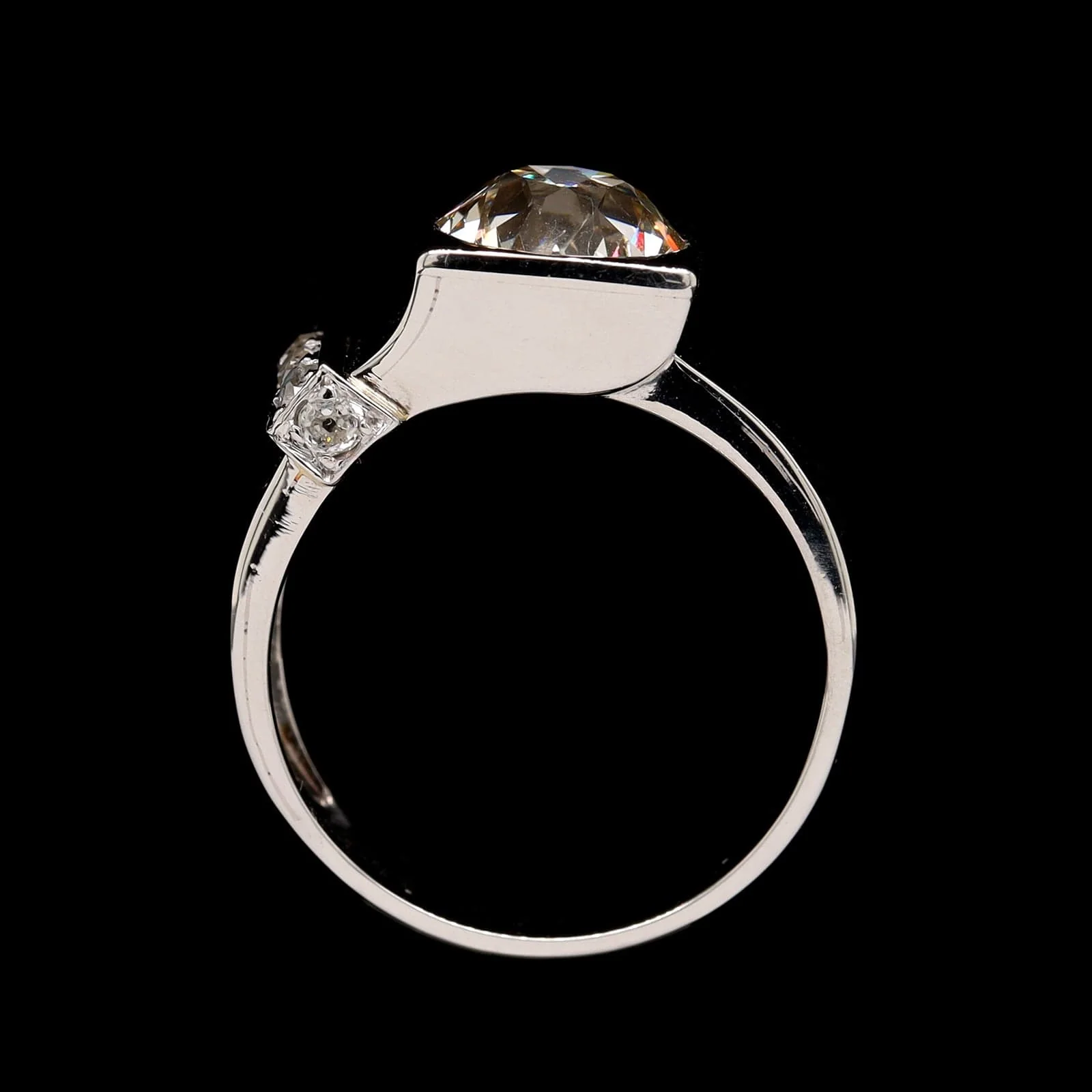 Platinum Estate Diamond Ring - Image 3