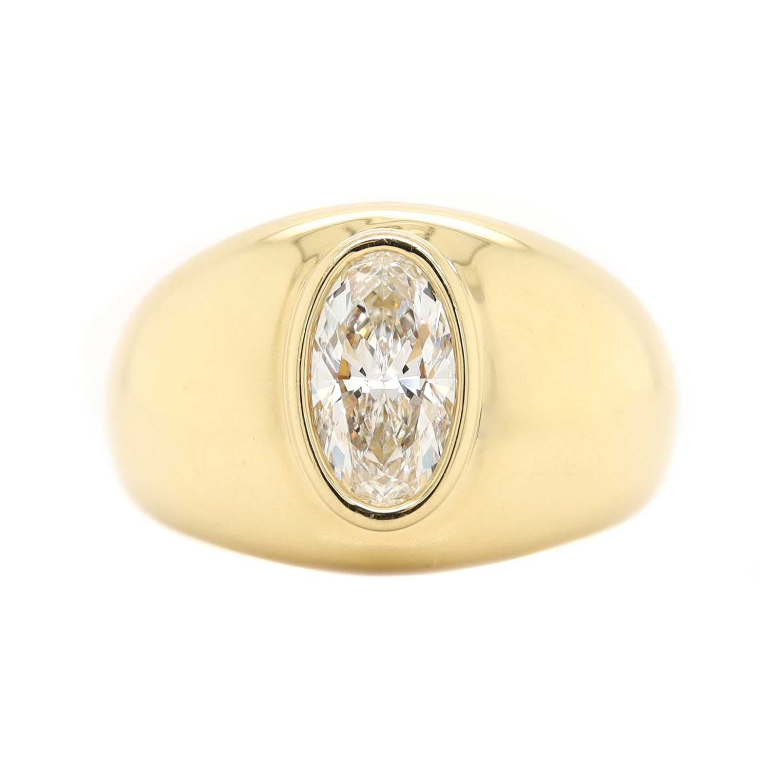 18K Yellow Gold Oval Shaped Diamond Ring - Image 5
