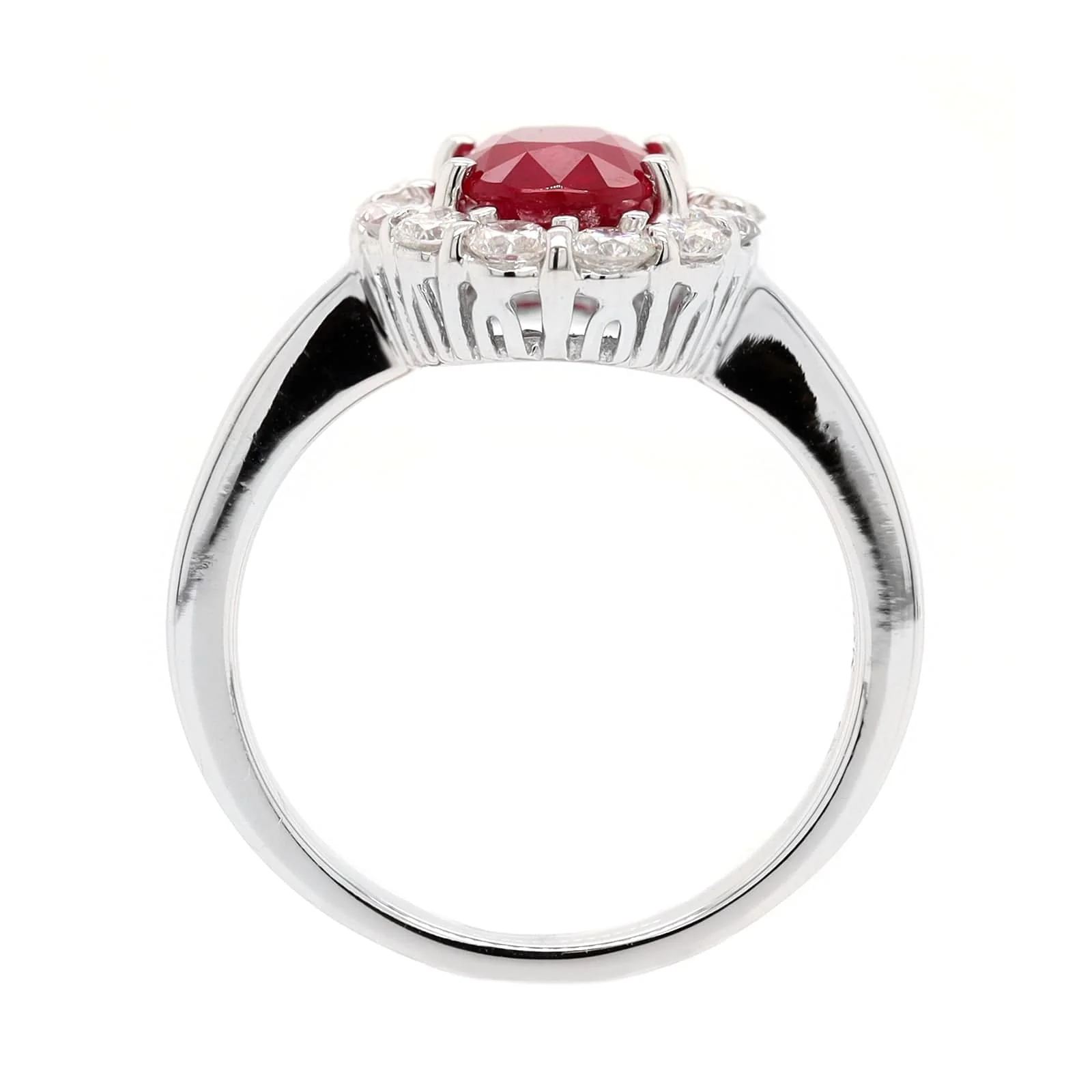 18K White Gold Oval Ruby and Diamond Halo Ring - Image 3