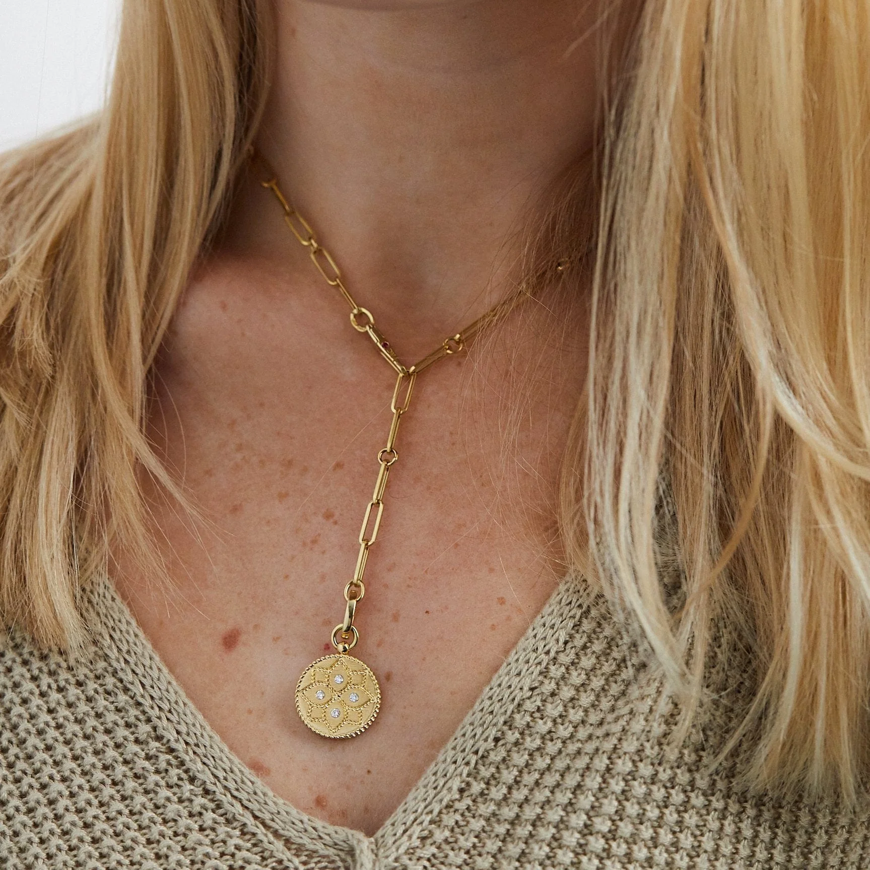 Roberto Coin 18K Yellow Gold Venetian Diamond Medal Necklace - Image 4