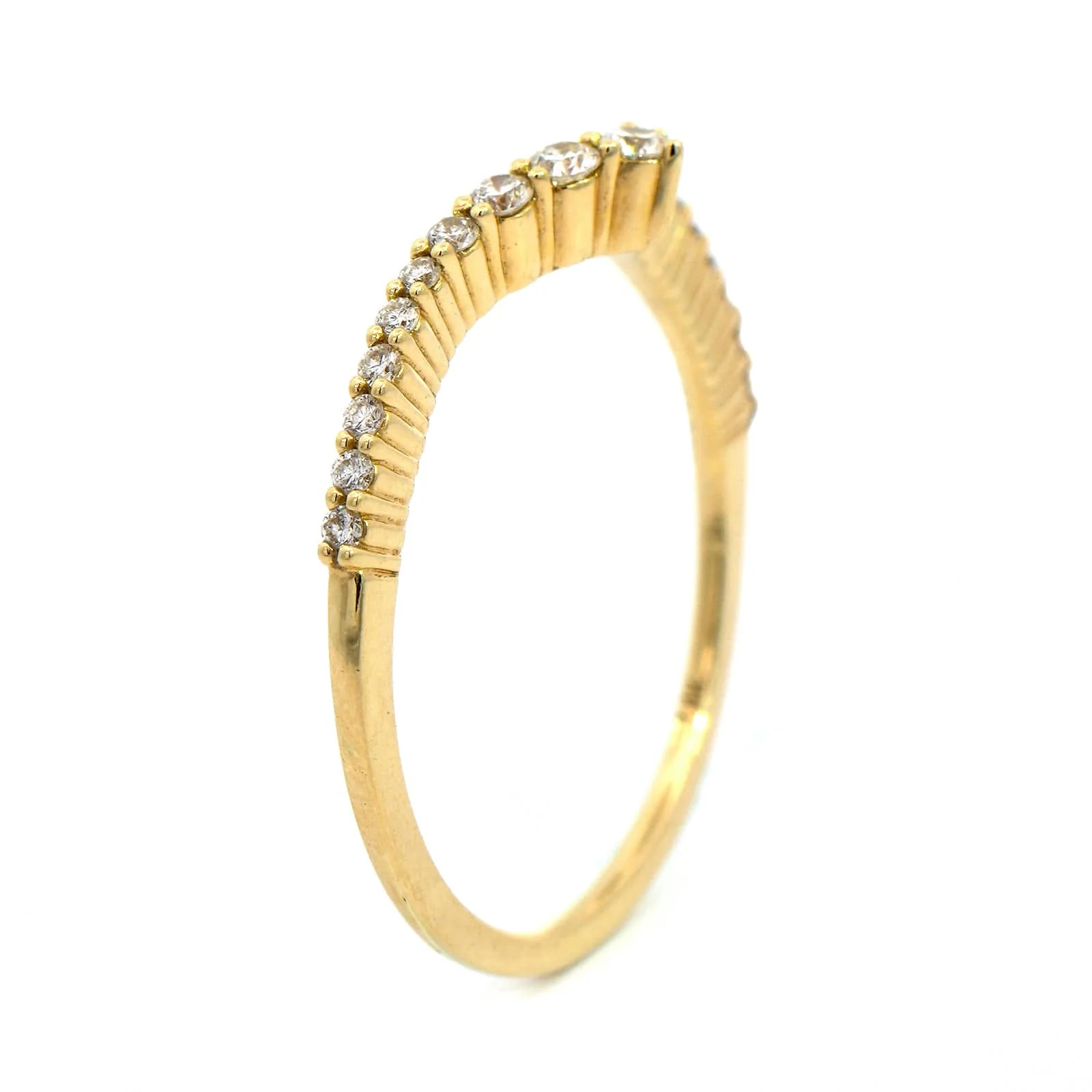 18K Yellow Gold V Shaped Diamond Band - Image 2