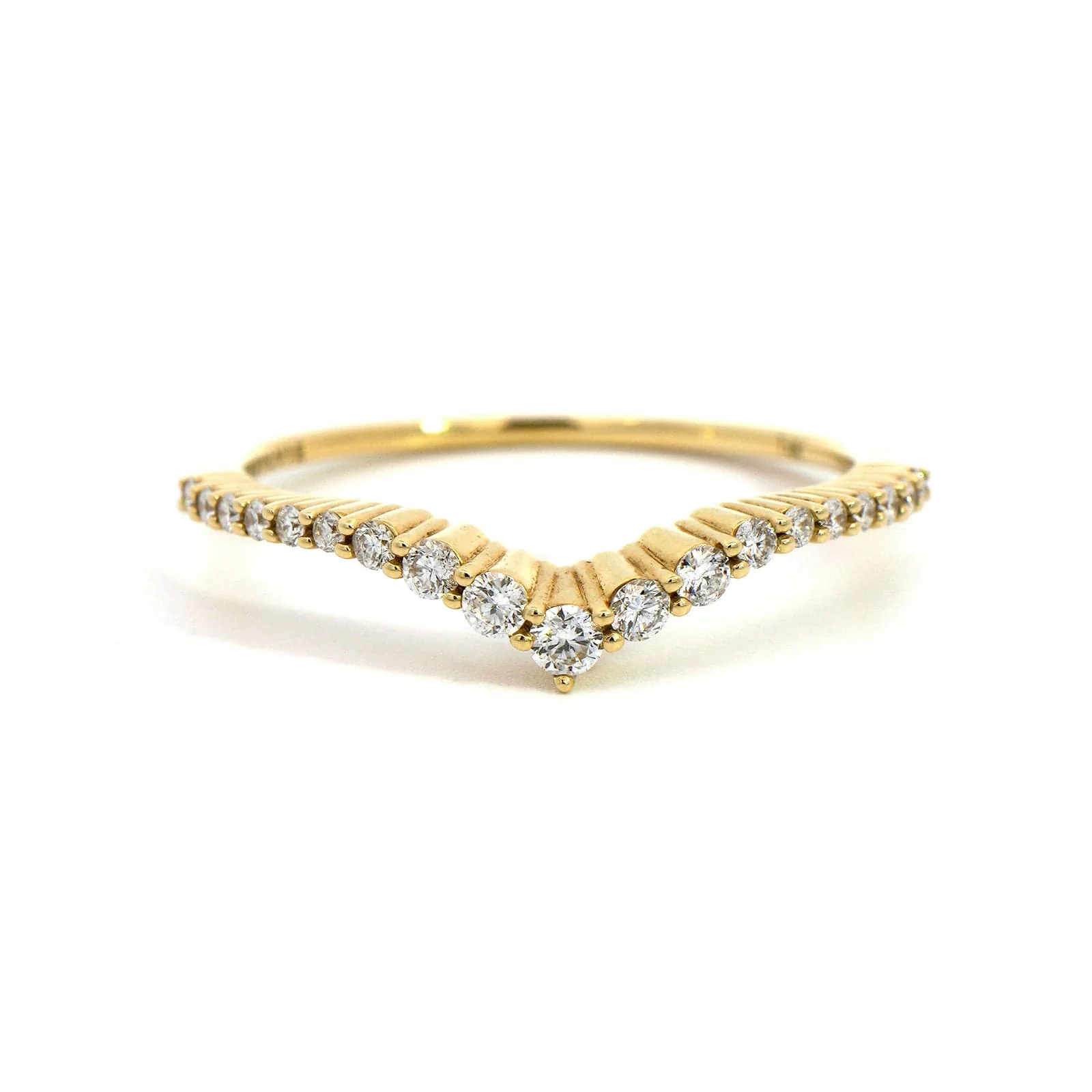 18K Yellow Gold V Shaped Diamond Band - Image 5