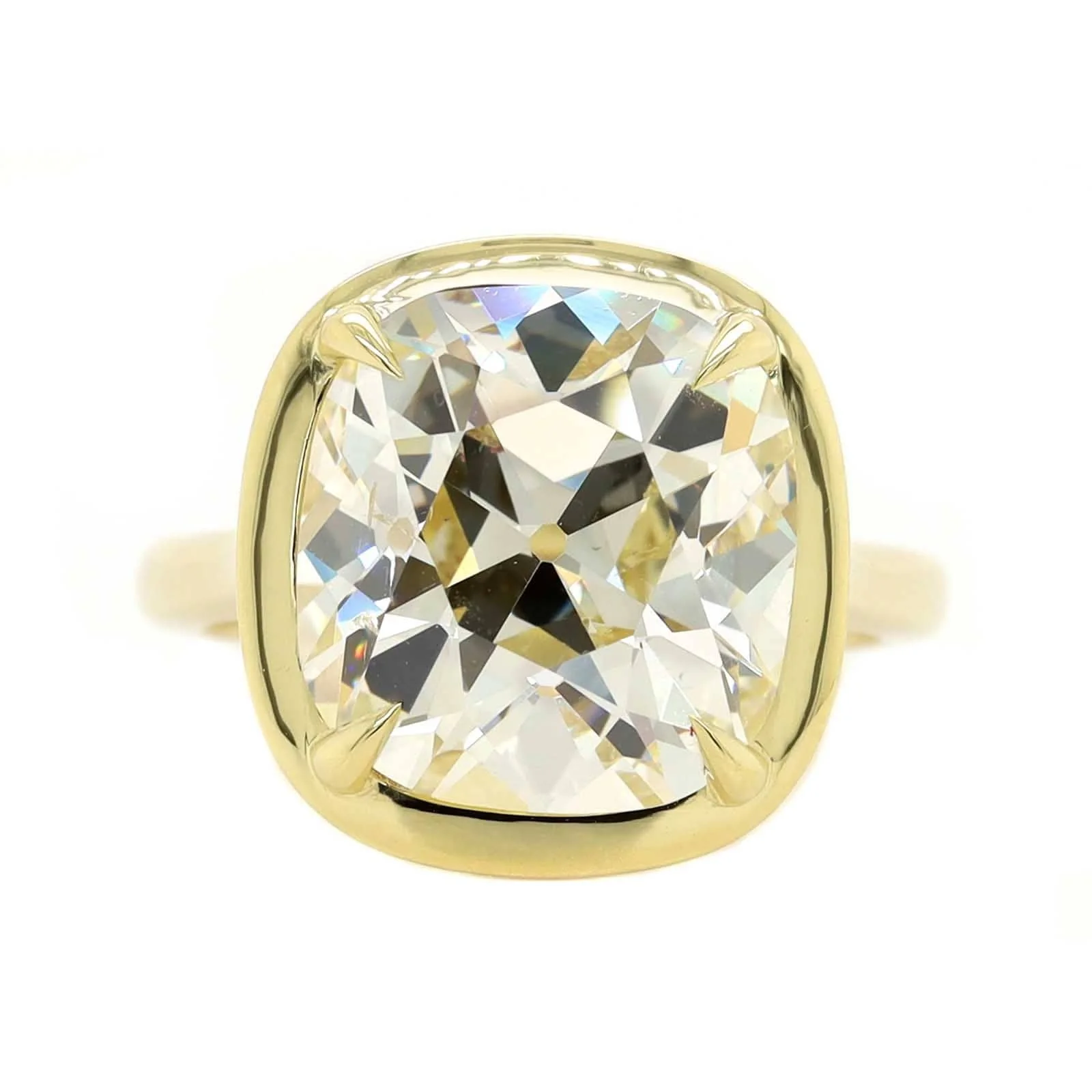 18K Yellow Gold Cushion Cut Diamond Ring