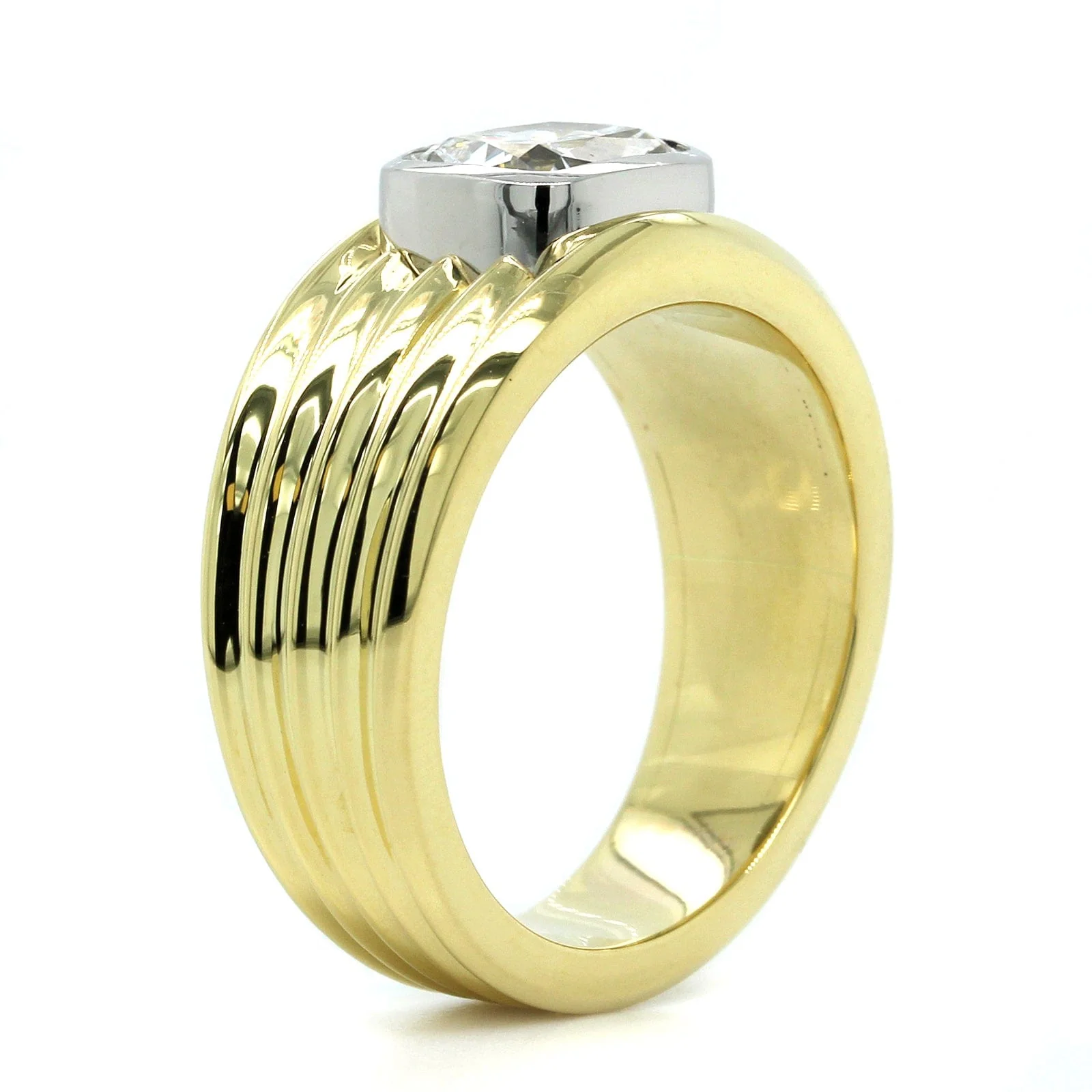 18K Yellow Gold Bezel Set Cushion Diamond Engagement Ring - Image 2