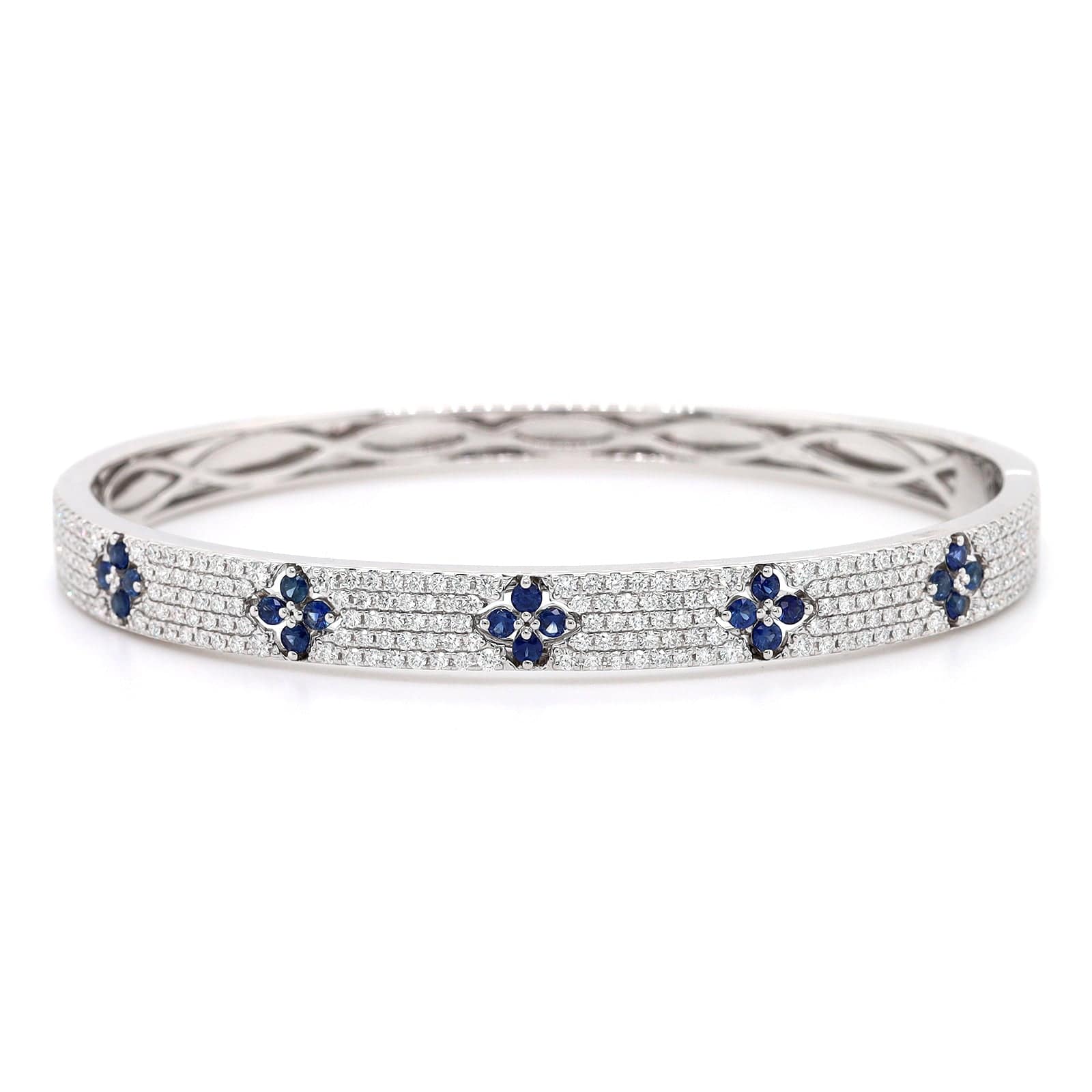 18K White Gold Pave Diamond and Blue Sapphire Clover Station Bangle bracelet - Image 4