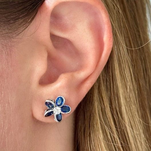 Oscar Heyman Platinum Sapphire and Diamond Flower Stud Earrings - Image 2