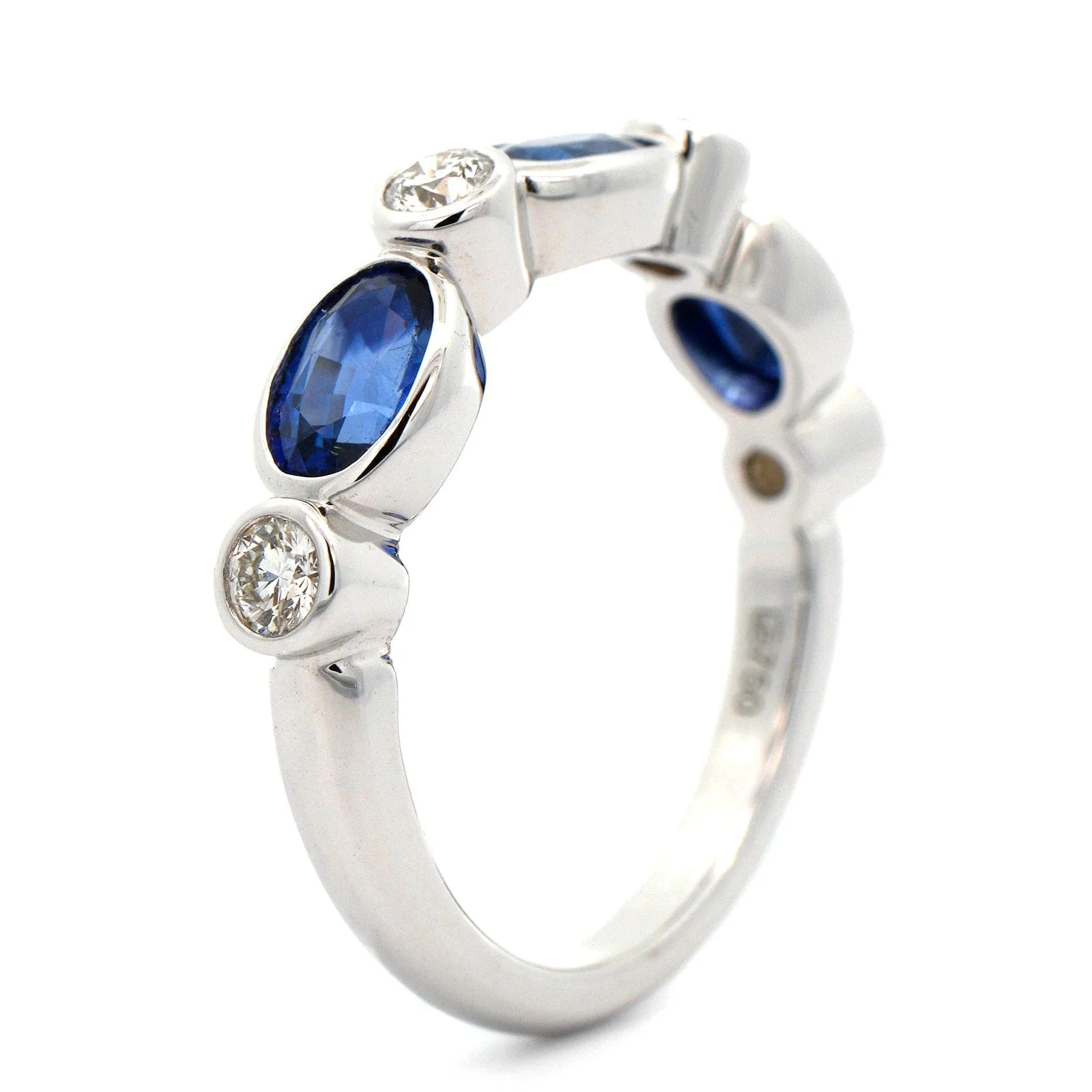 18K White Gold Alternating Oval Sapphire and Round Diamond Ring - Image 2