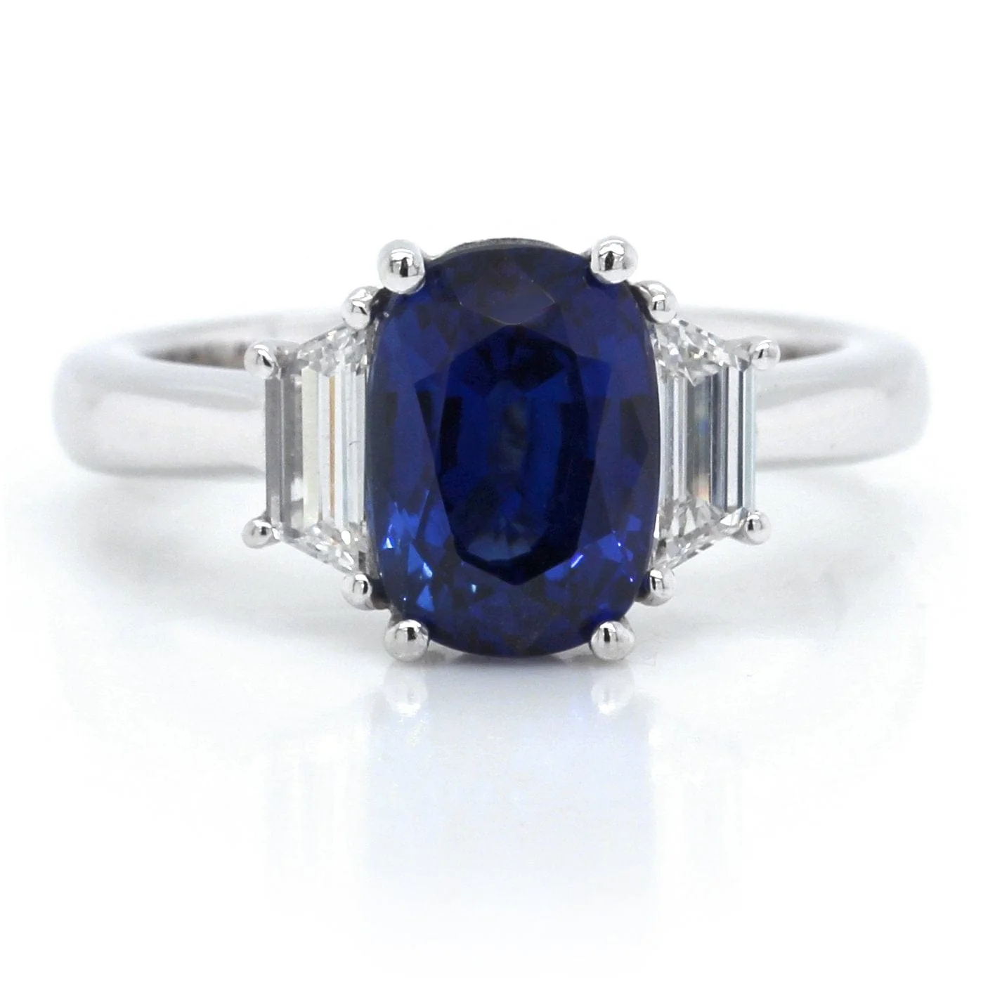 Platinum Oval Sapphire with Diamond Ring - Image 4