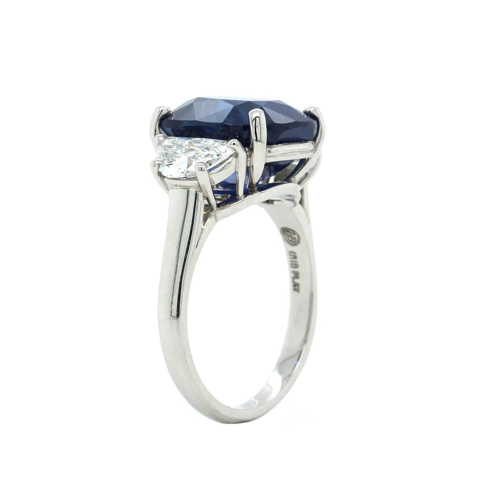 Oscar Heyman Platinum 3 Stone Sapphire and Diamond Ring - Image 2