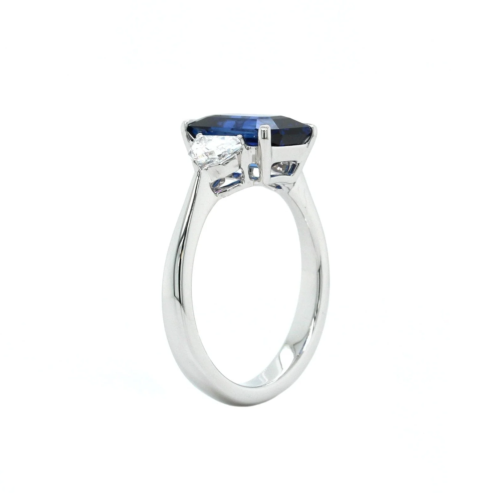 Platinum Emerald Cut Sapphire Diamond 3 Stone Ring - Image 2