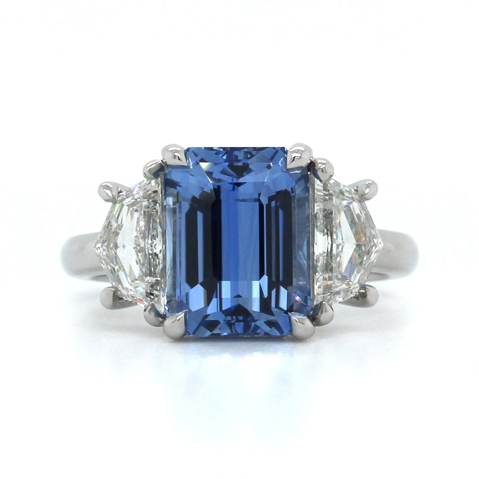 Platinum Emerald Sapphire Diamond 3 Stone Ring - Image 4