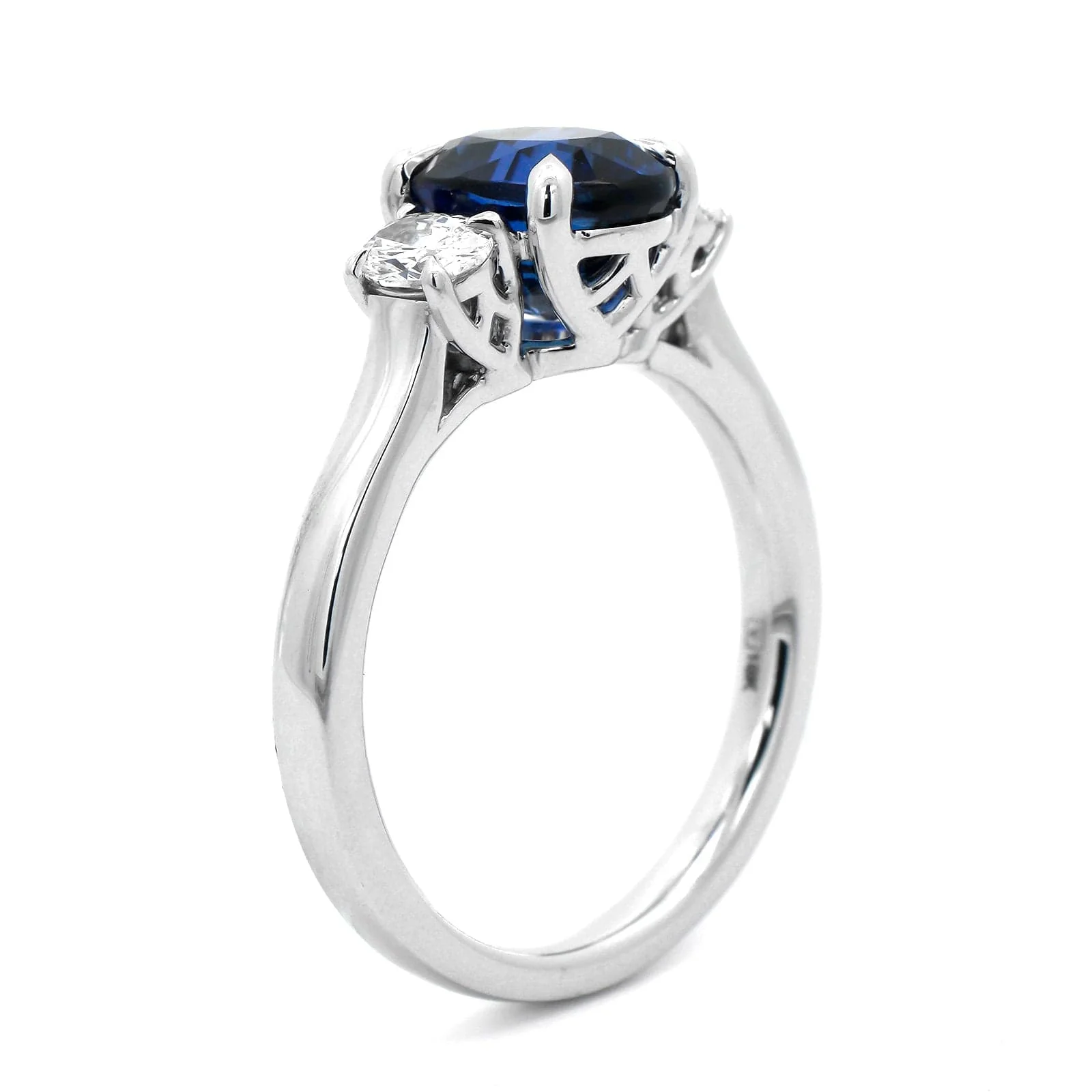 18K White Gold Three Stone Round Oval Sapphire and Diamond Ring - Image 2