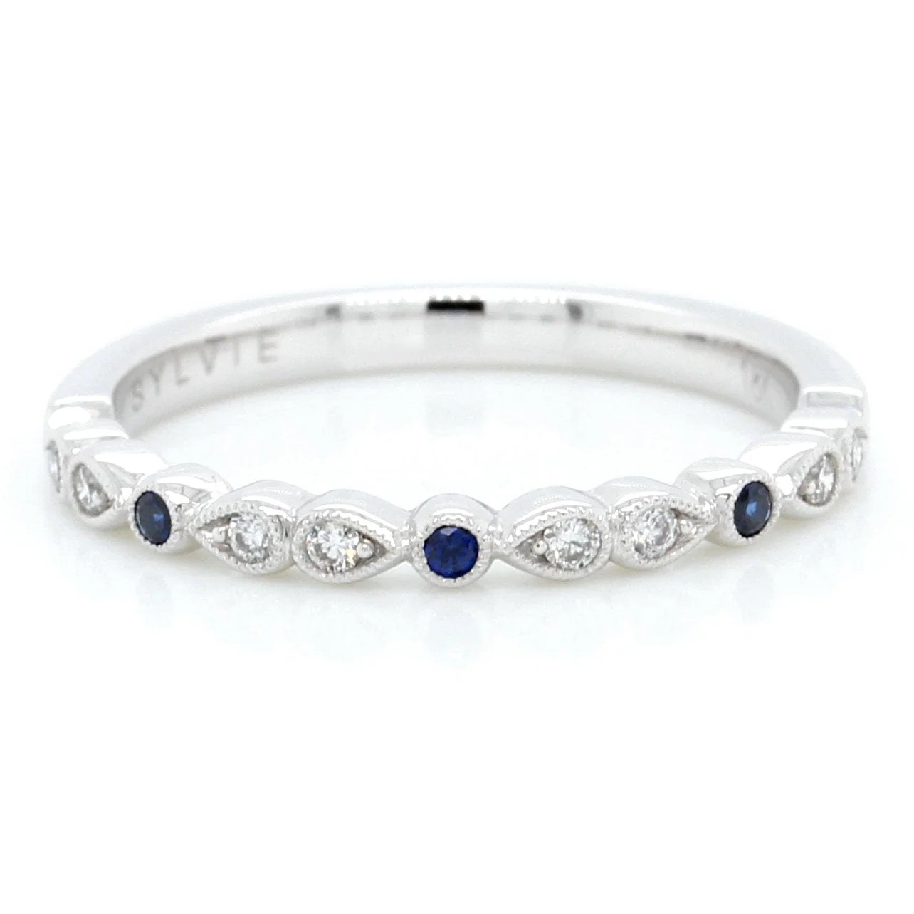 18K White Gold Alternating Diamond and Sapphire Band - Image 2