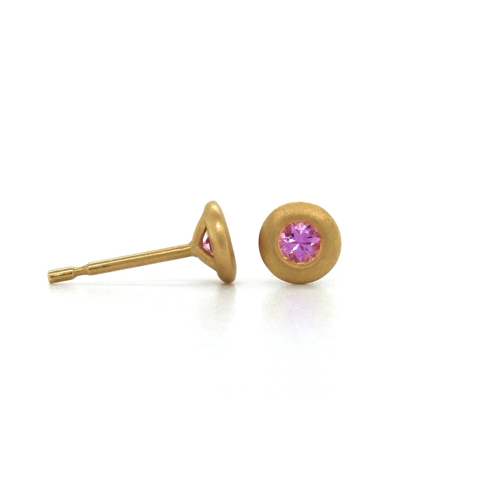 18K Yellow Gold Pink Sapphire Stud Earrings