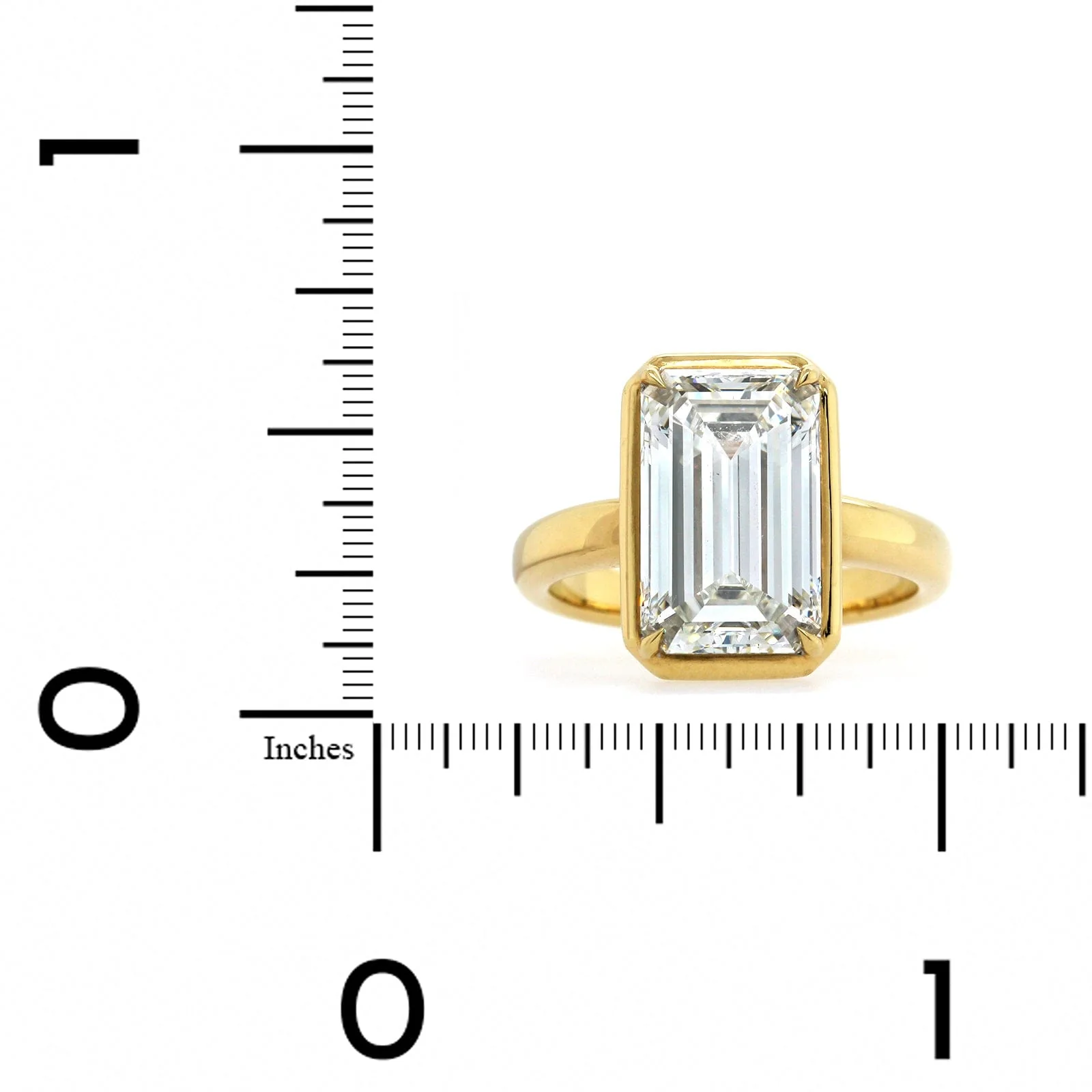 18K Yellow Gold Emerald Cut Diamond Engagement Ring - Image 4