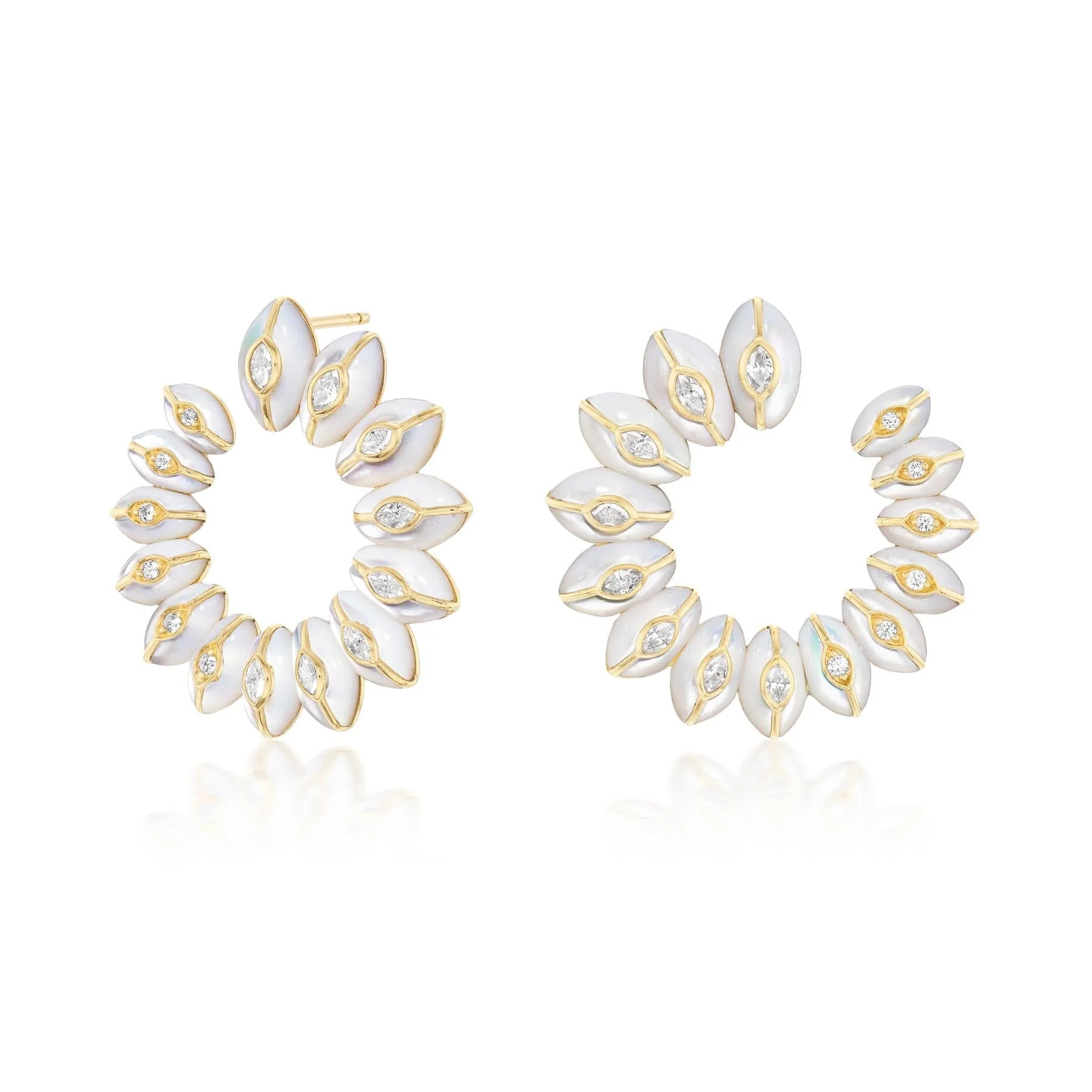 Sorellina 18K Yellow Gold Bloom Inlay Mother of Pearl and Diamond Earrings
