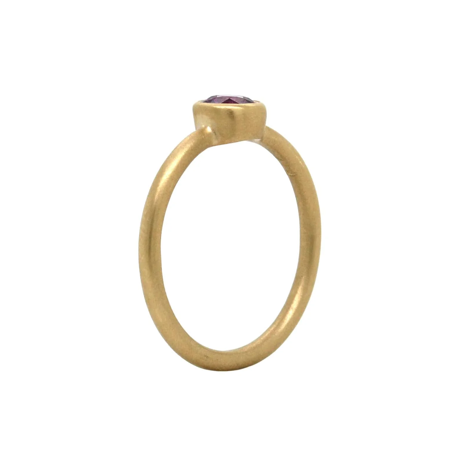 14K Yellow Gold Round Cut Grape Sapphire Ring - Image 2