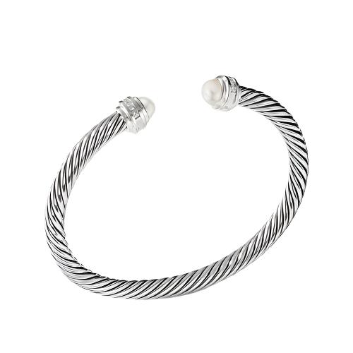 Bracelet with Pearl and Diamonds - Image 3
