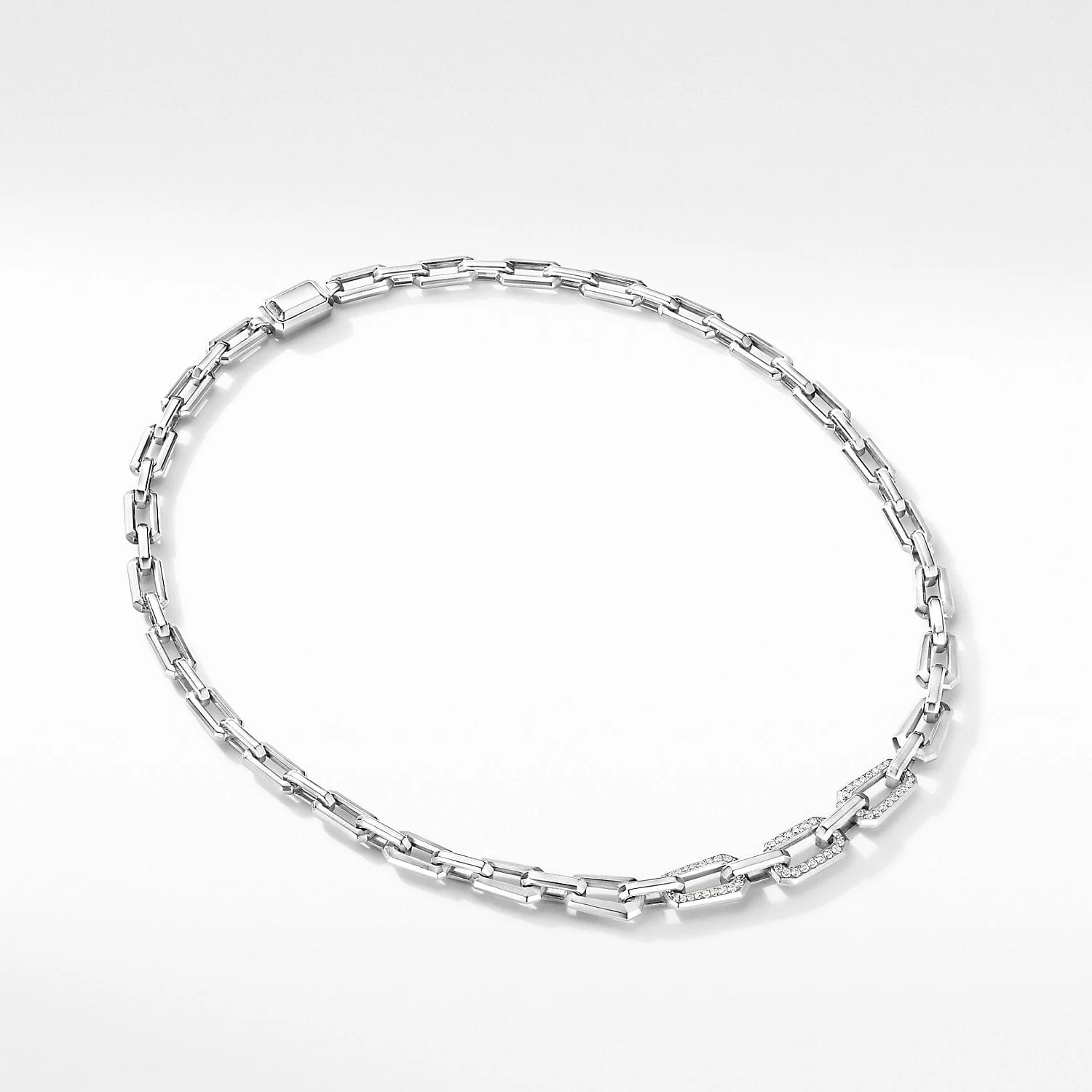 Novella Chain Necklace with Pavé Diamonds - Image 3