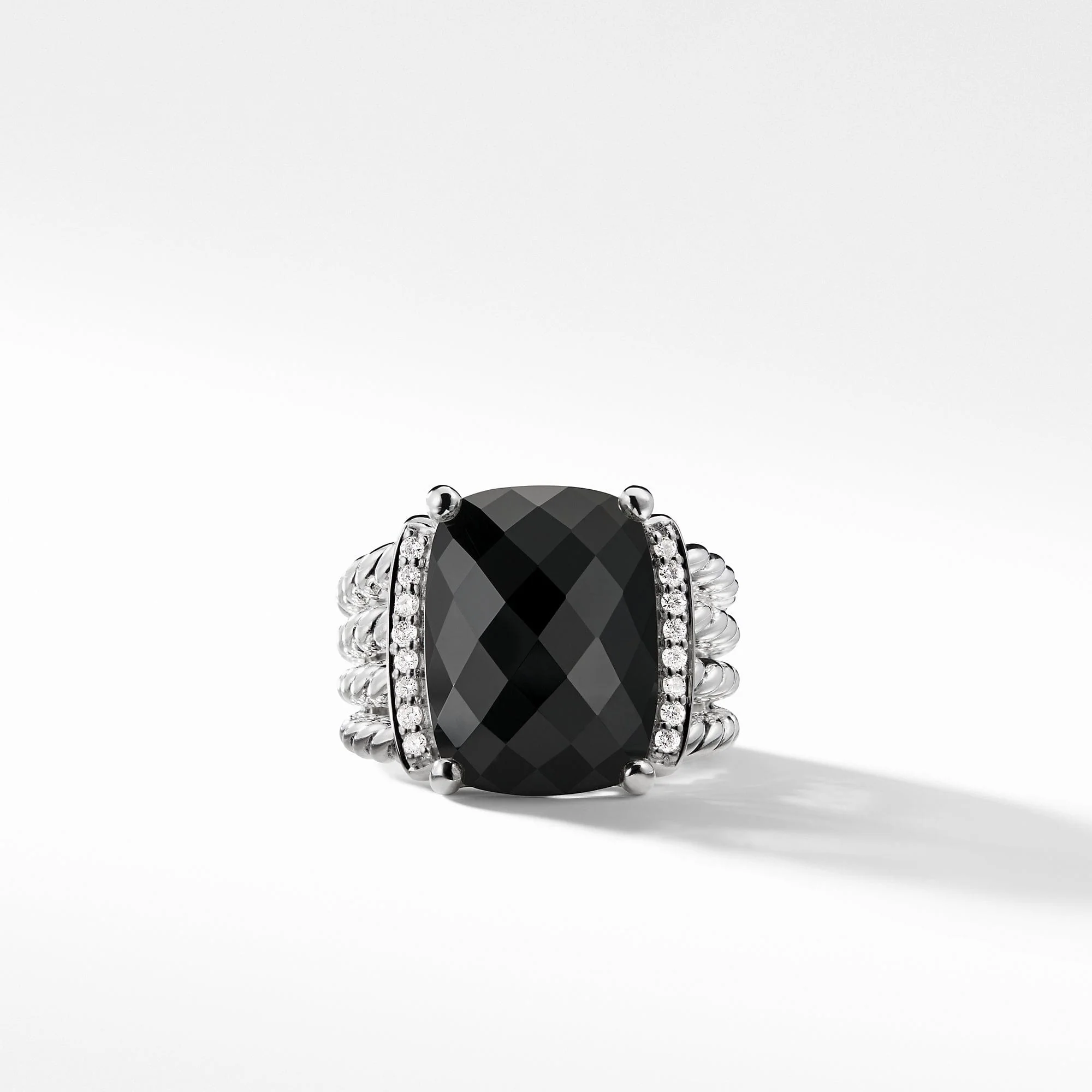 Ring with Black Onyx and Diamonds - Image 3