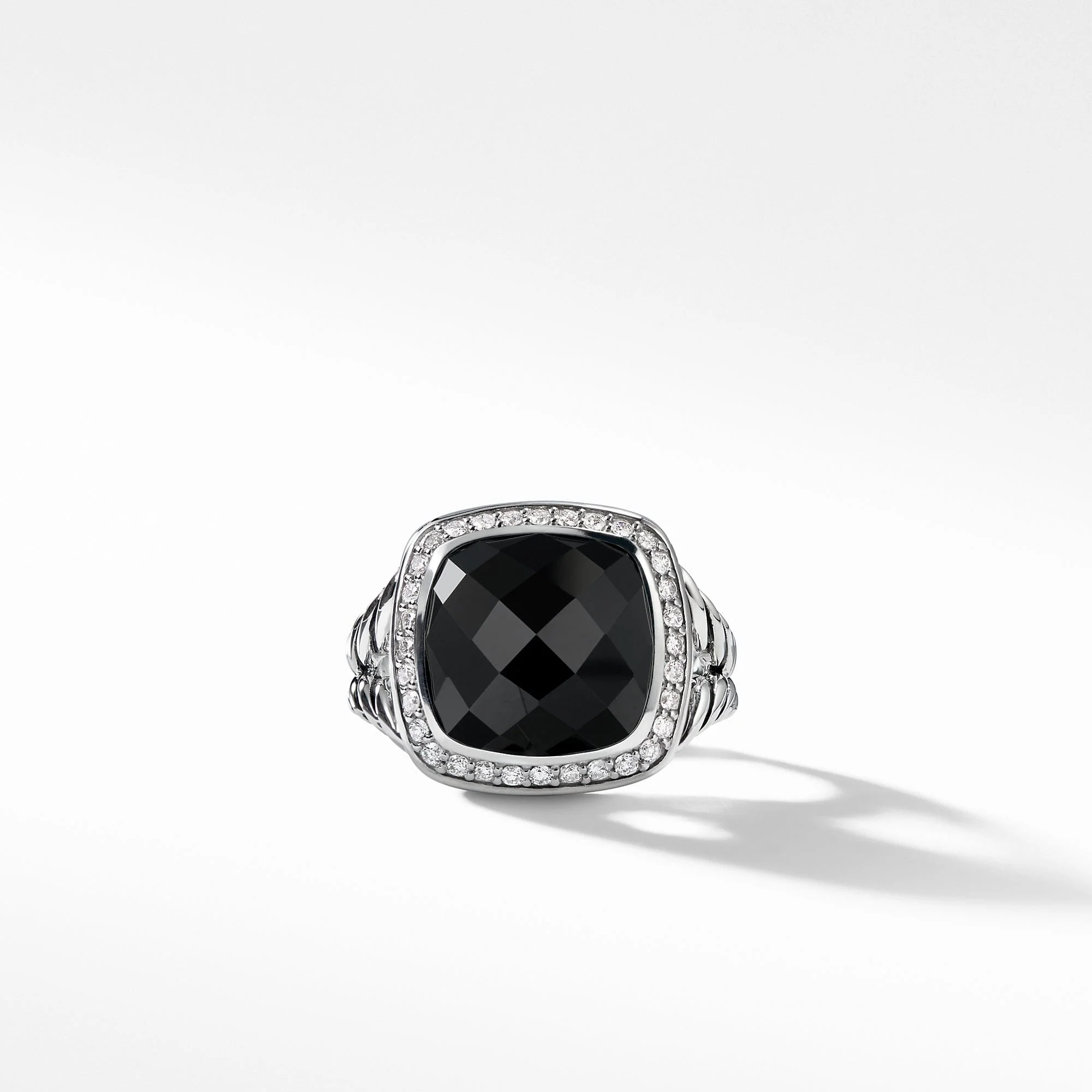 Ring with Black Onyx and Diamonds - Image 4