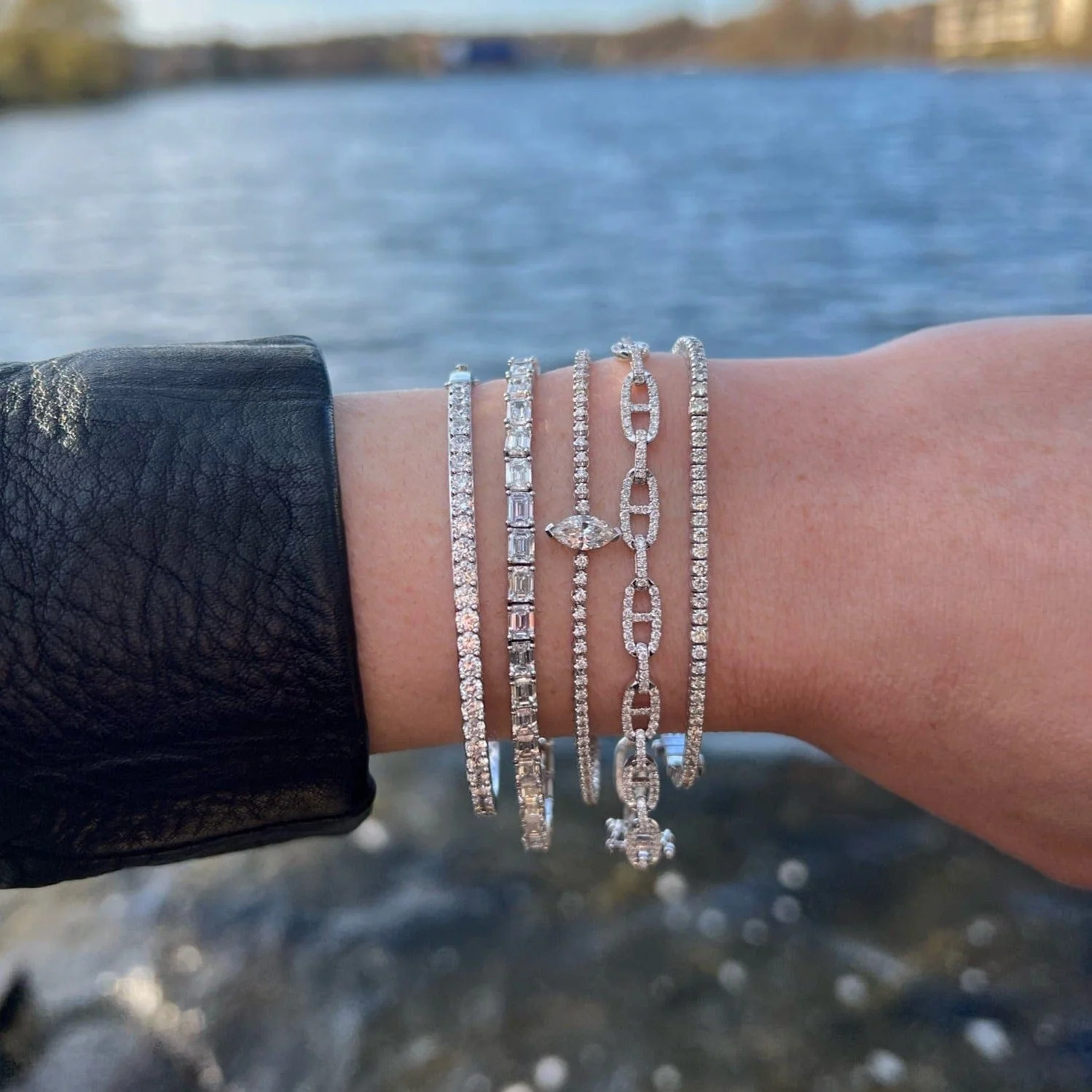 18K White Gold Marquise Shape Diamond Tennis Bracelet - Image 2