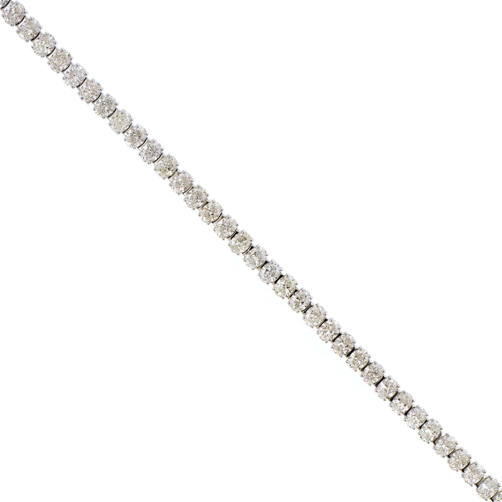 18K White Gold 4 Prong Diamond Tennis Bracelet - Image 2