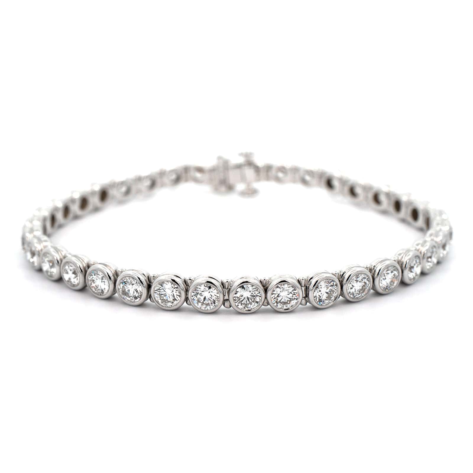 18K White Gold Bezel Set Diamond Tennis Bracelet - Image 4