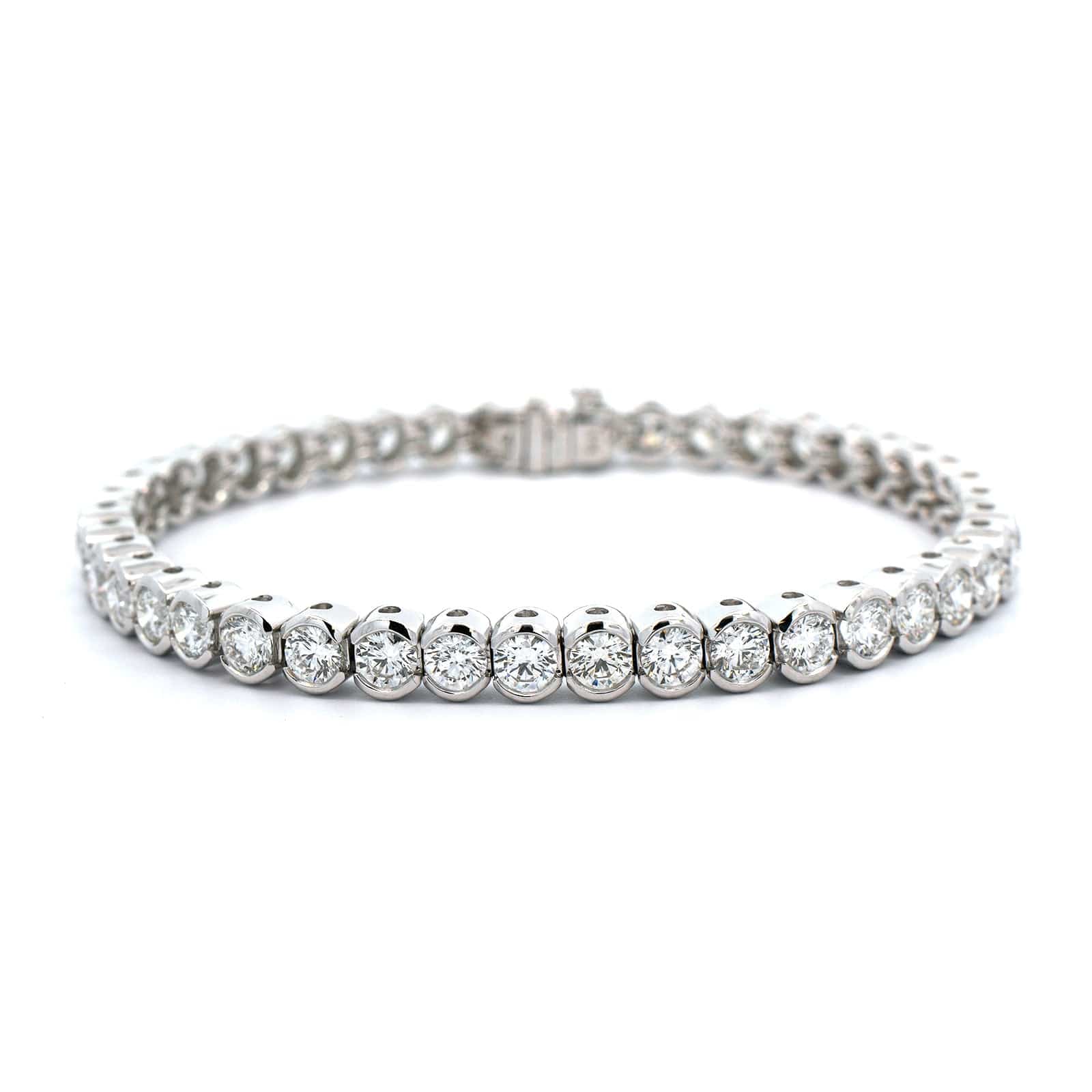 18K White Gold Bezel Set Diamond Tennis Bracelet - Image 4