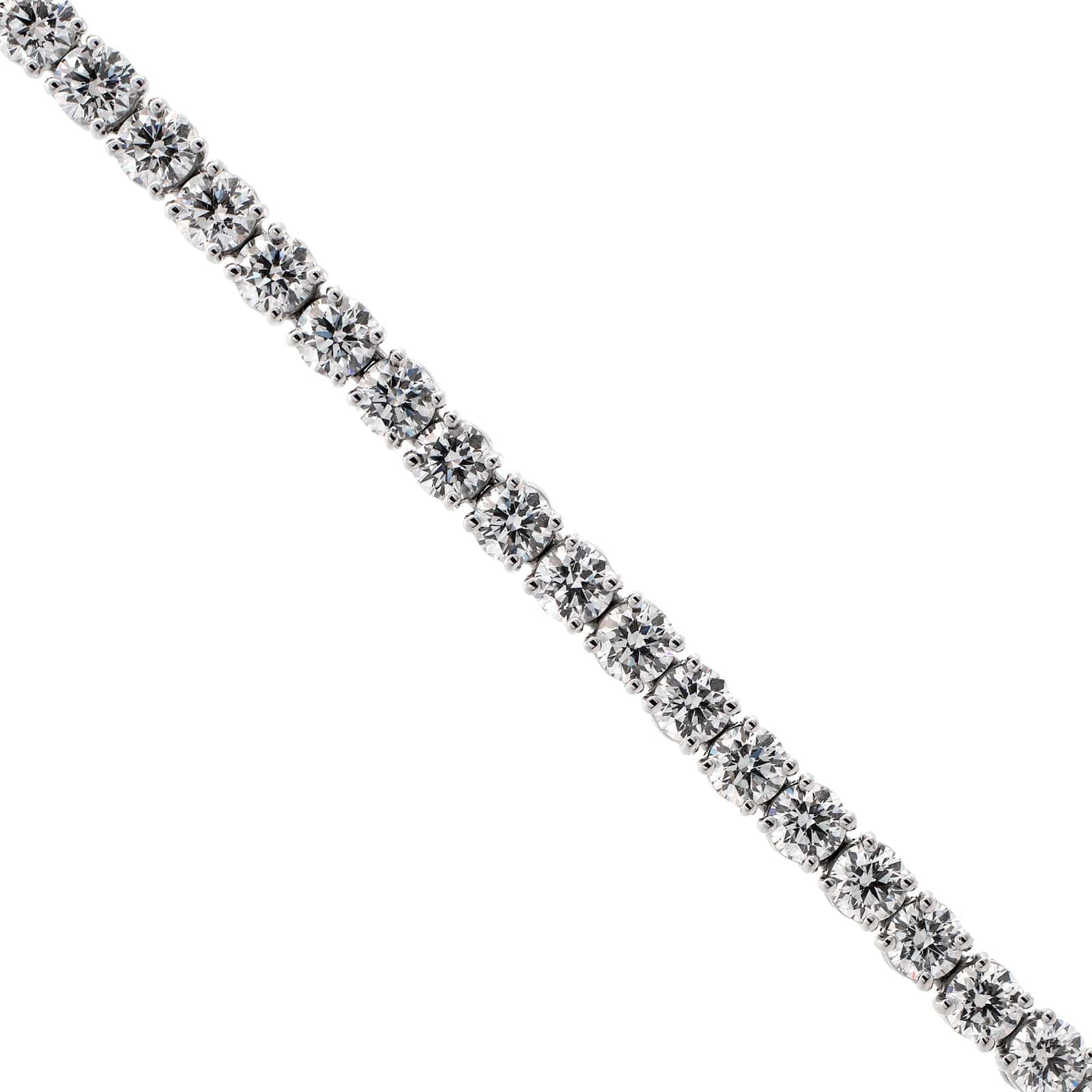 18K White Gold Prong Set Diamond Tennis Bracelet - Image 2